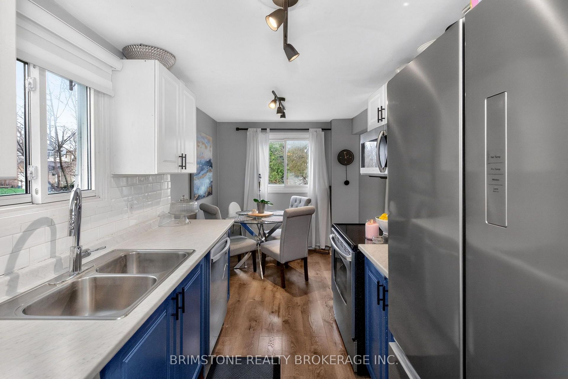 Photo 11 of 104 Hickling Trail, Barrie, Grove East — HOMEH