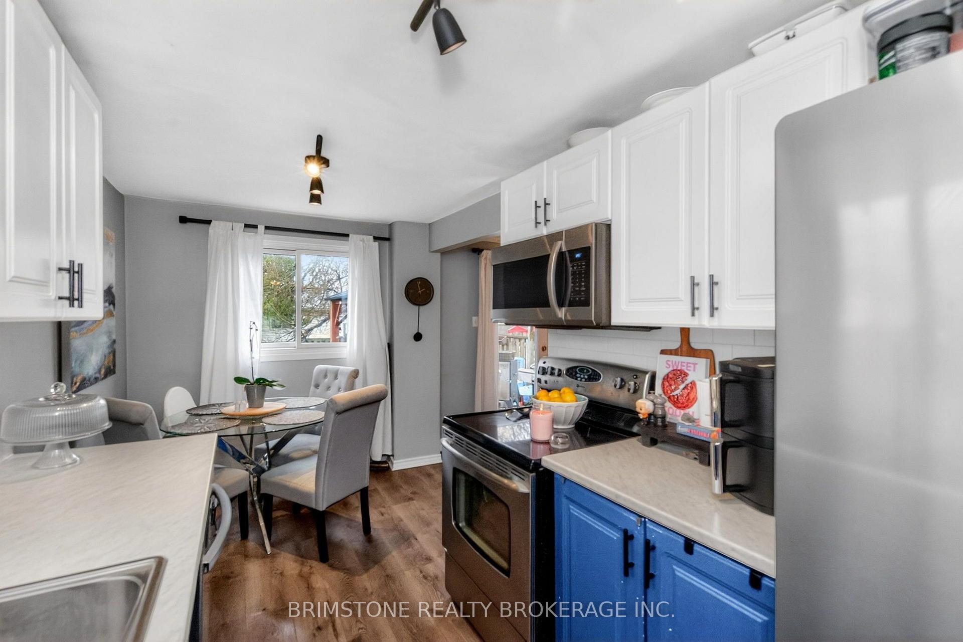 Photo 12 of 104 Hickling Trail, Barrie, Grove East — HOMEH
