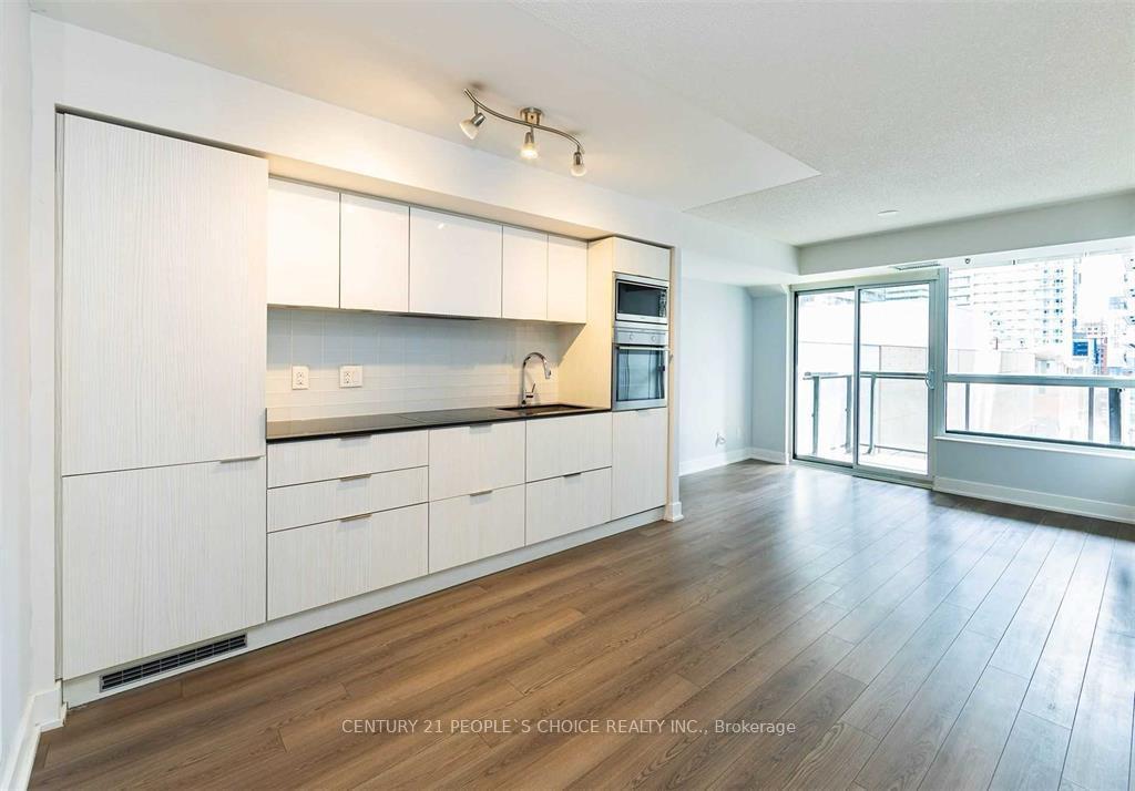 Photo 3 of Unit 715, 318 Richmond Street W, Toronto, Waterfront Communities — HOMEH