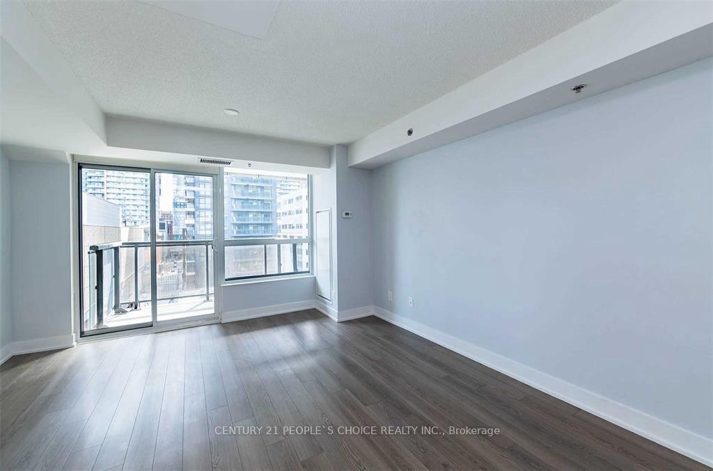 Photo 5 of Unit 715, 318 Richmond Street W, Toronto, Waterfront Communities — HOMEH