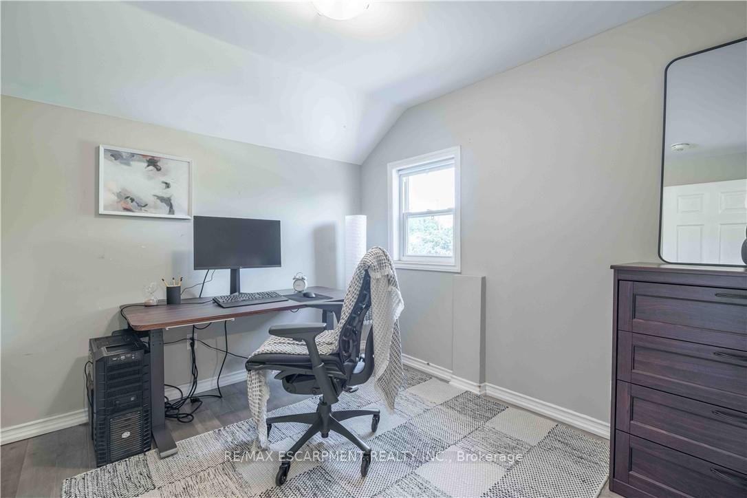 Photo 15 of 195 Wood Street E, Hamilton, North End — HOMEH