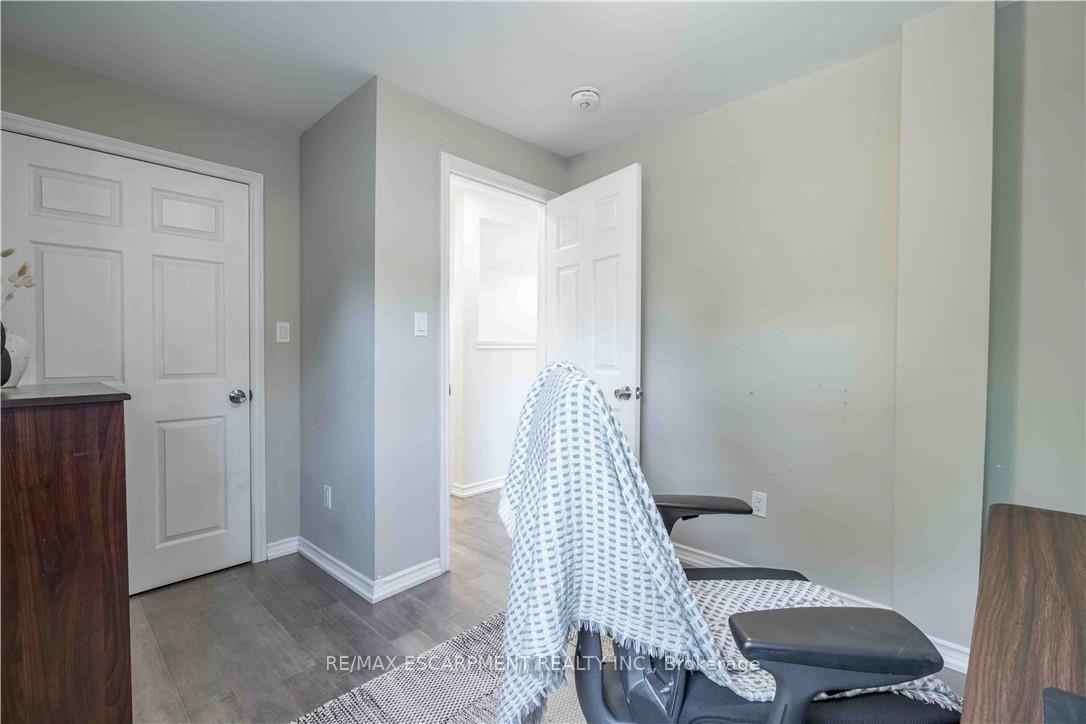 Photo 16 of 195 Wood Street E, Hamilton, North End — HOMEH