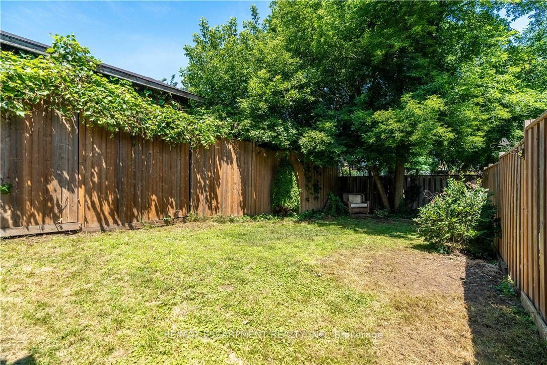Photo 27 of 195 Wood Street E, Hamilton, North End — HOMEH