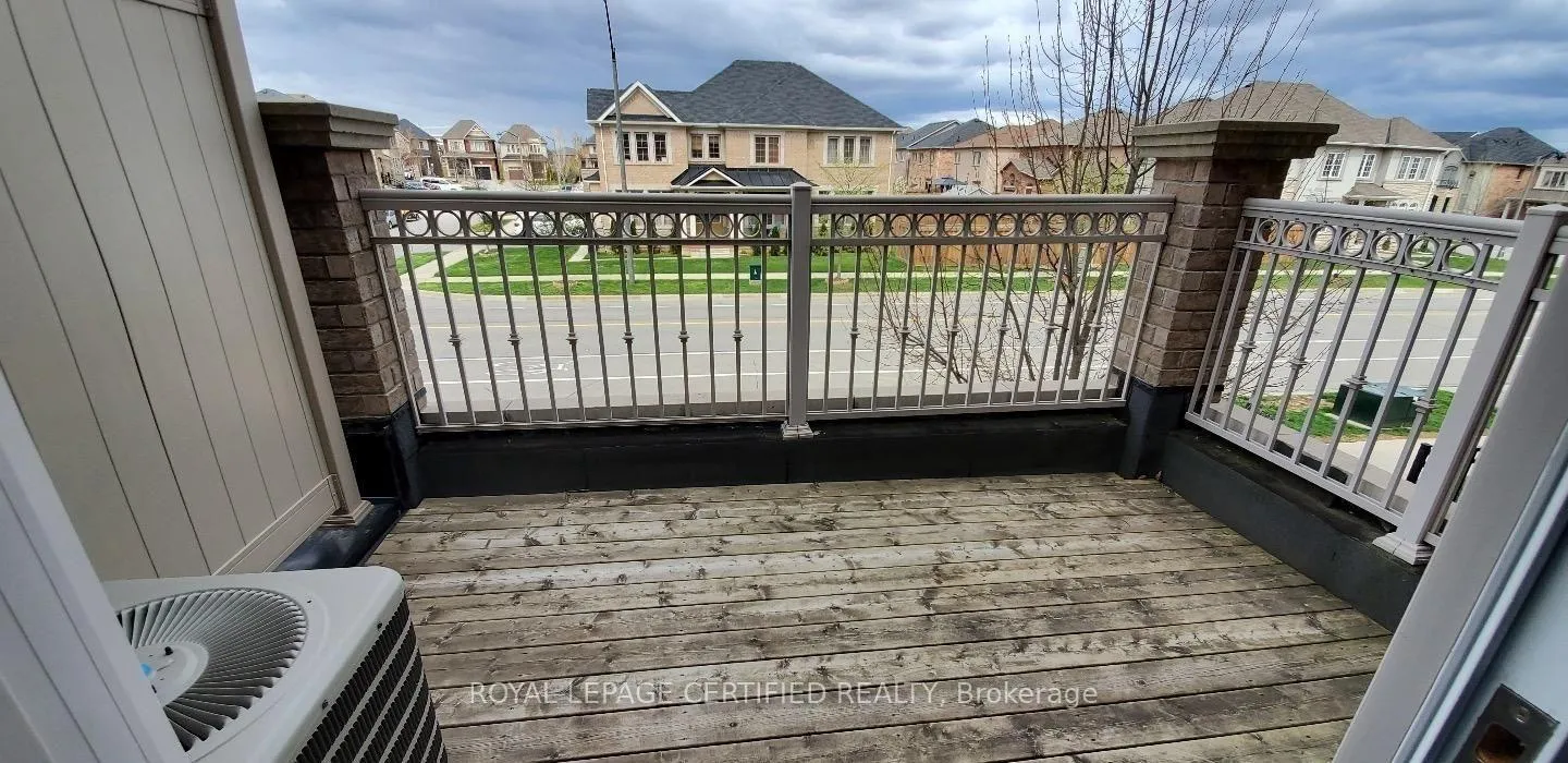 Photo 1 of 2554 Grand Oak Trail, Oakville, Westmount — HOMEH