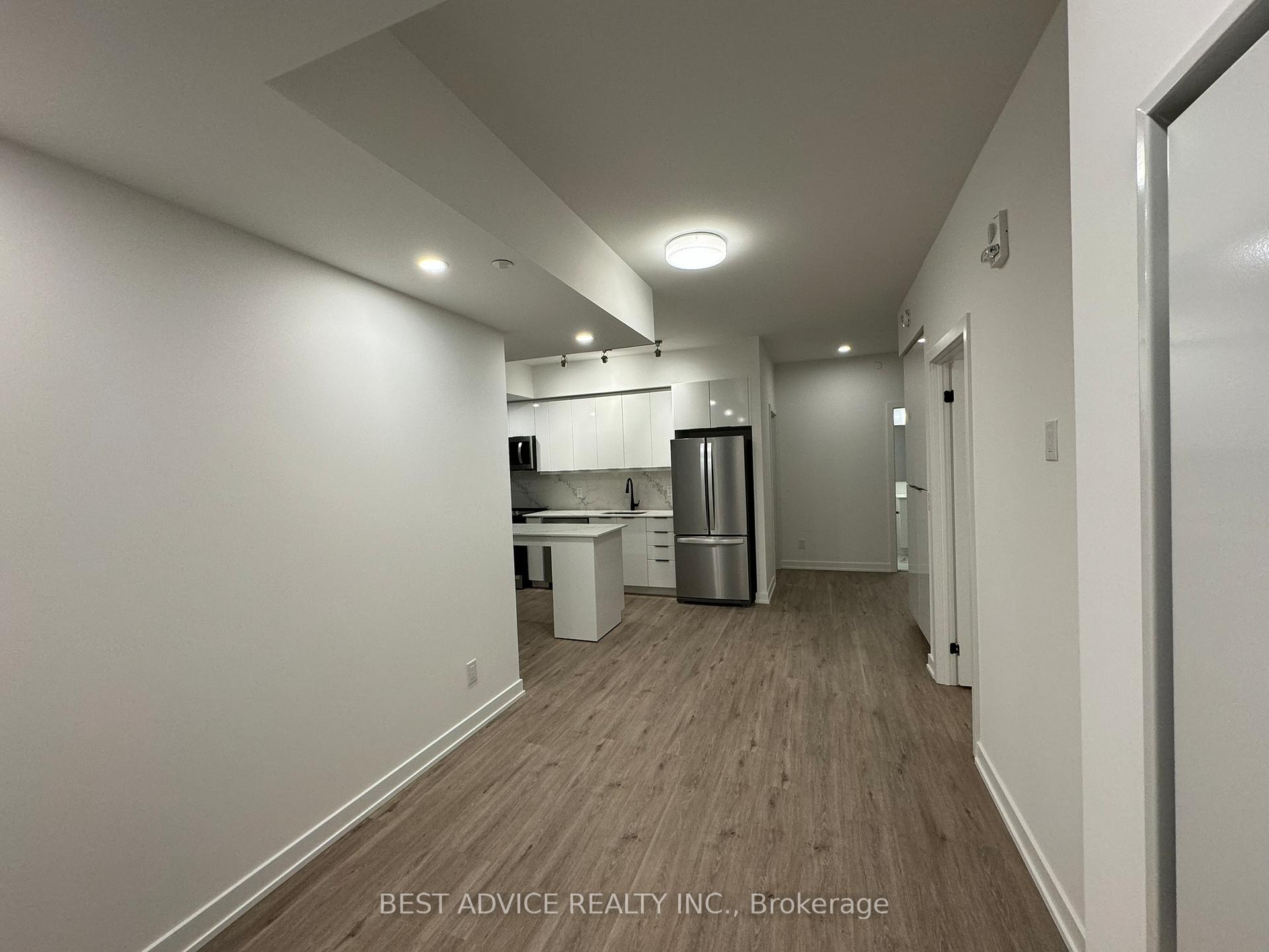 Photo 3 of Unit 809, 56 Lakeside Terrace, Barrie, Little Lake — HOMEH