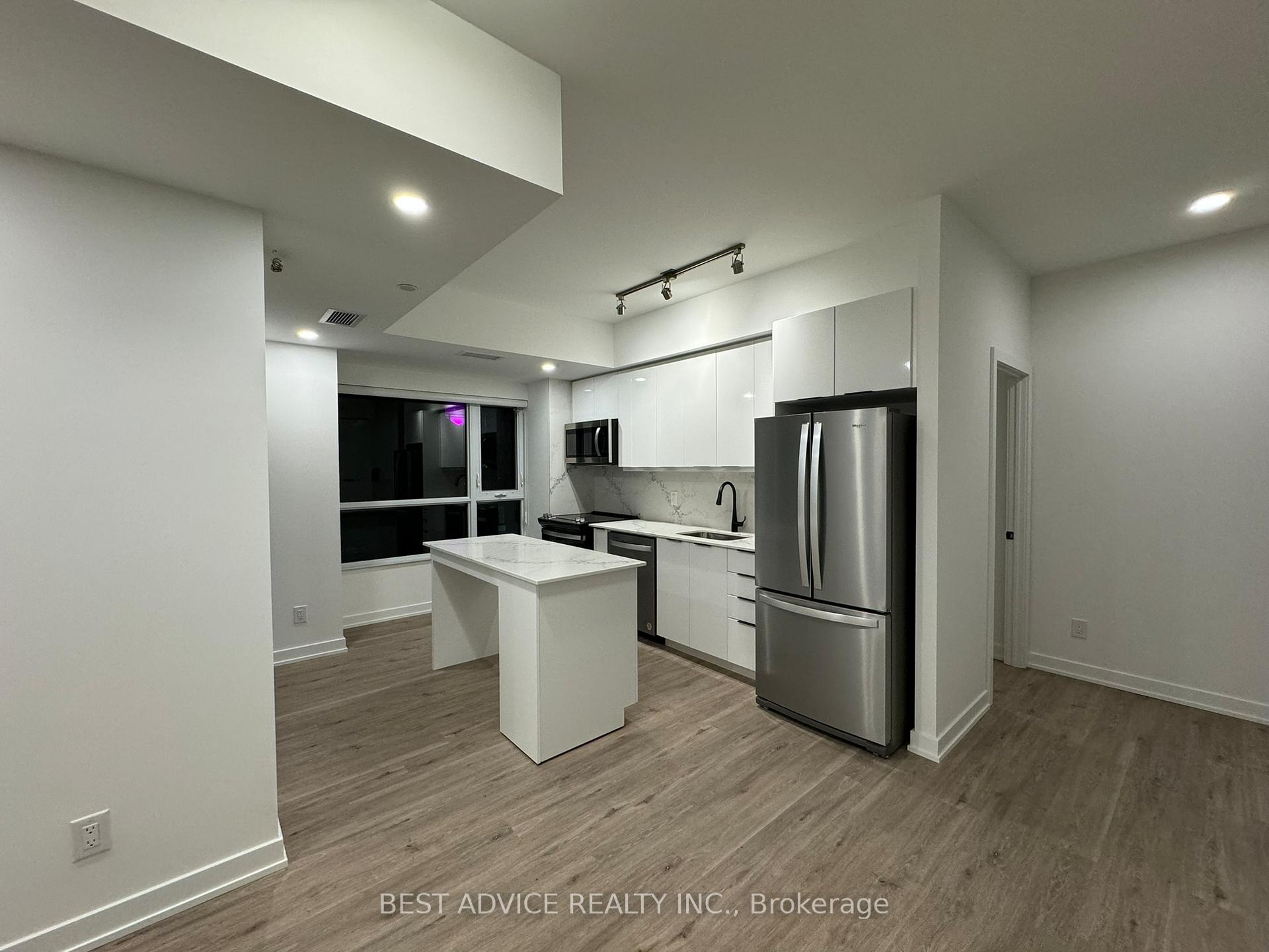 Photo 4 of Unit 809, 56 Lakeside Terrace, Barrie, Little Lake — HOMEH