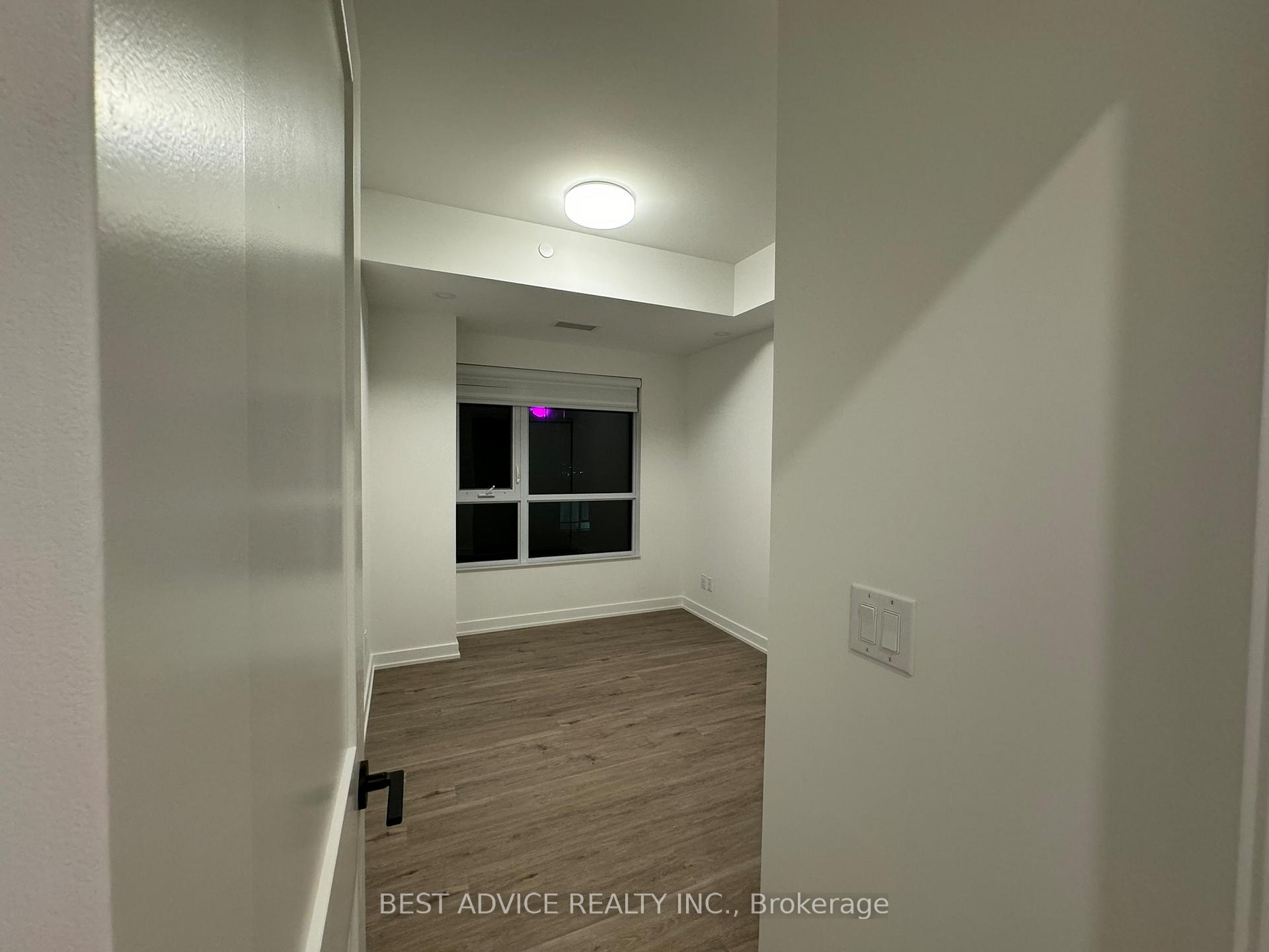 Photo 13 of Unit 809, 56 Lakeside Terrace, Barrie, Little Lake — HOMEH