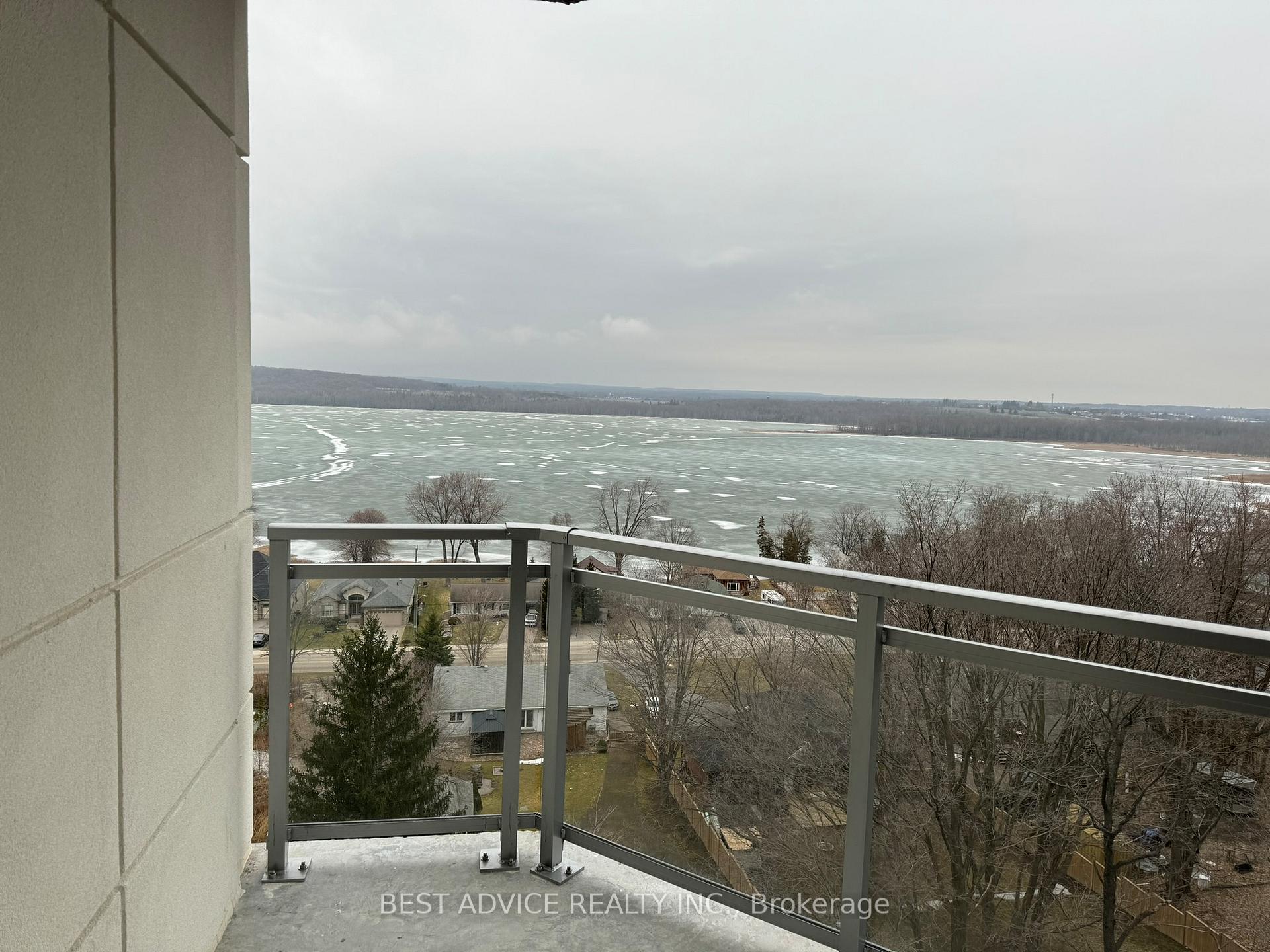 Photo 23 of Unit 809, 56 Lakeside Terrace, Barrie, Little Lake — HOMEH