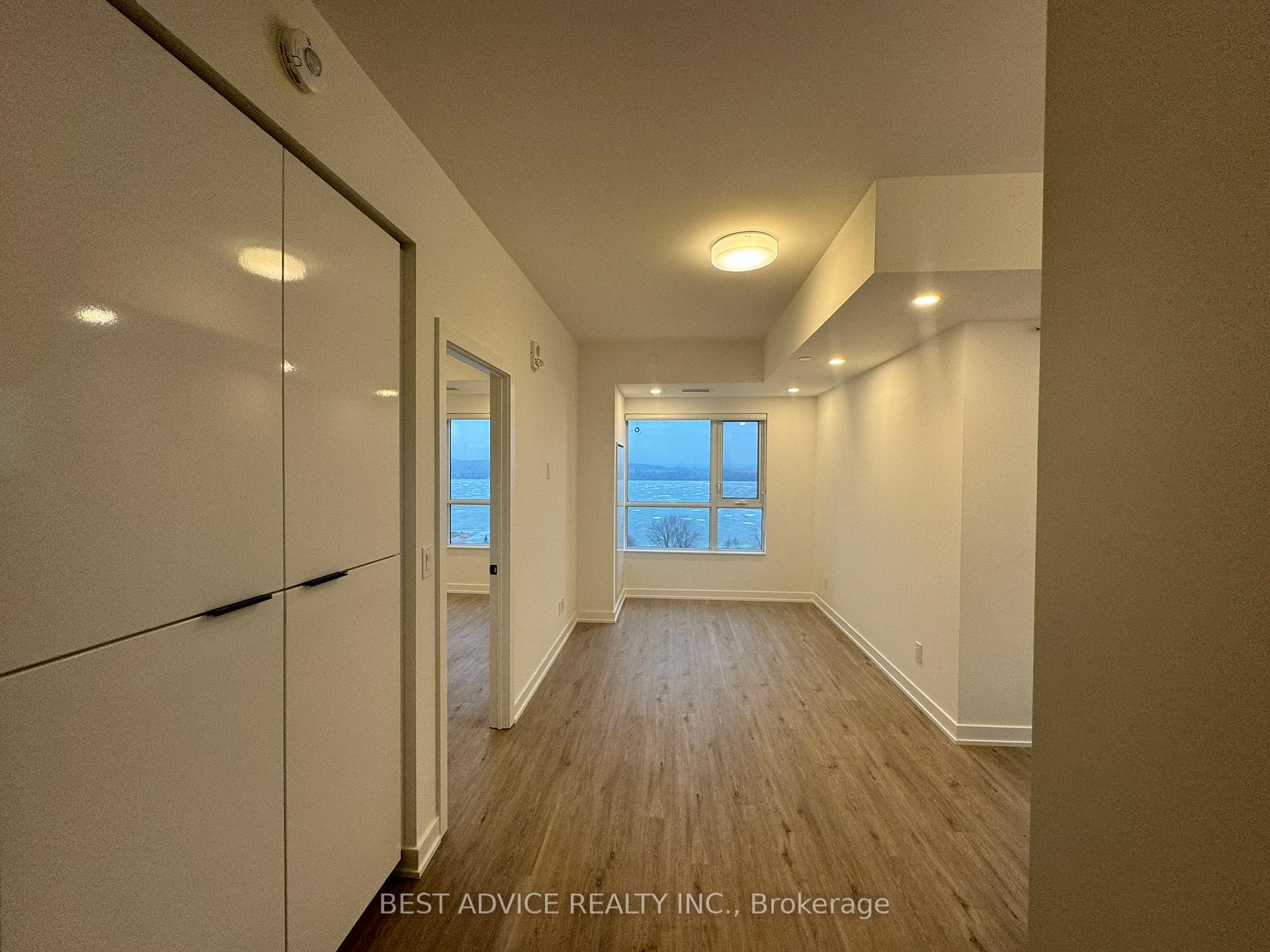 Photo 28 of Unit 809, 56 Lakeside Terrace, Barrie, Little Lake — HOMEH