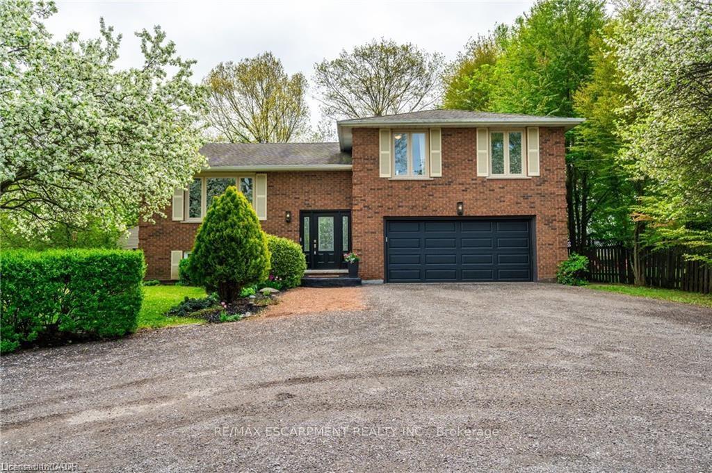 Photo 4 of 152 7th Concession Road E, Hamilton, Rural Flamborough — HOMEH