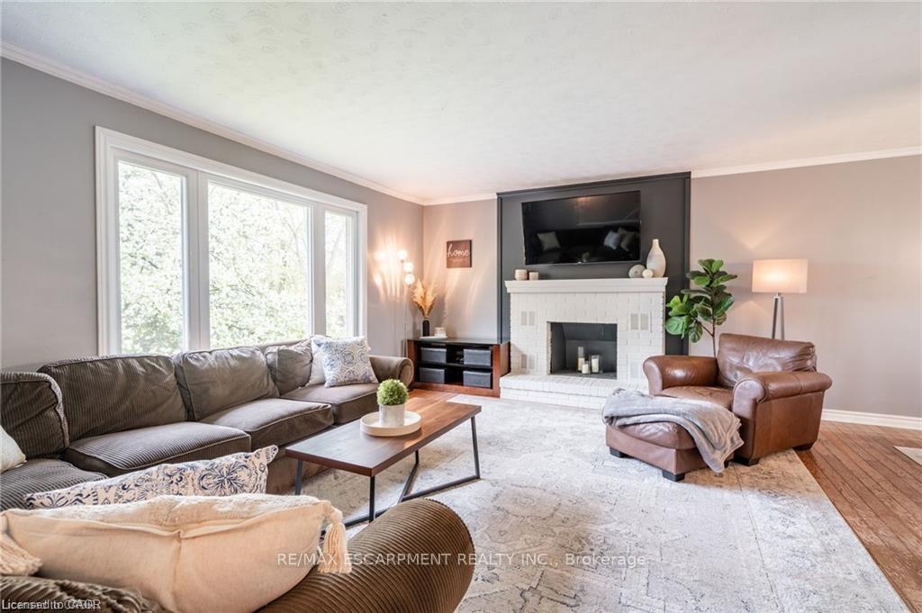 Photo 7 of 152 7th Concession Road E, Hamilton, Rural Flamborough — HOMEH