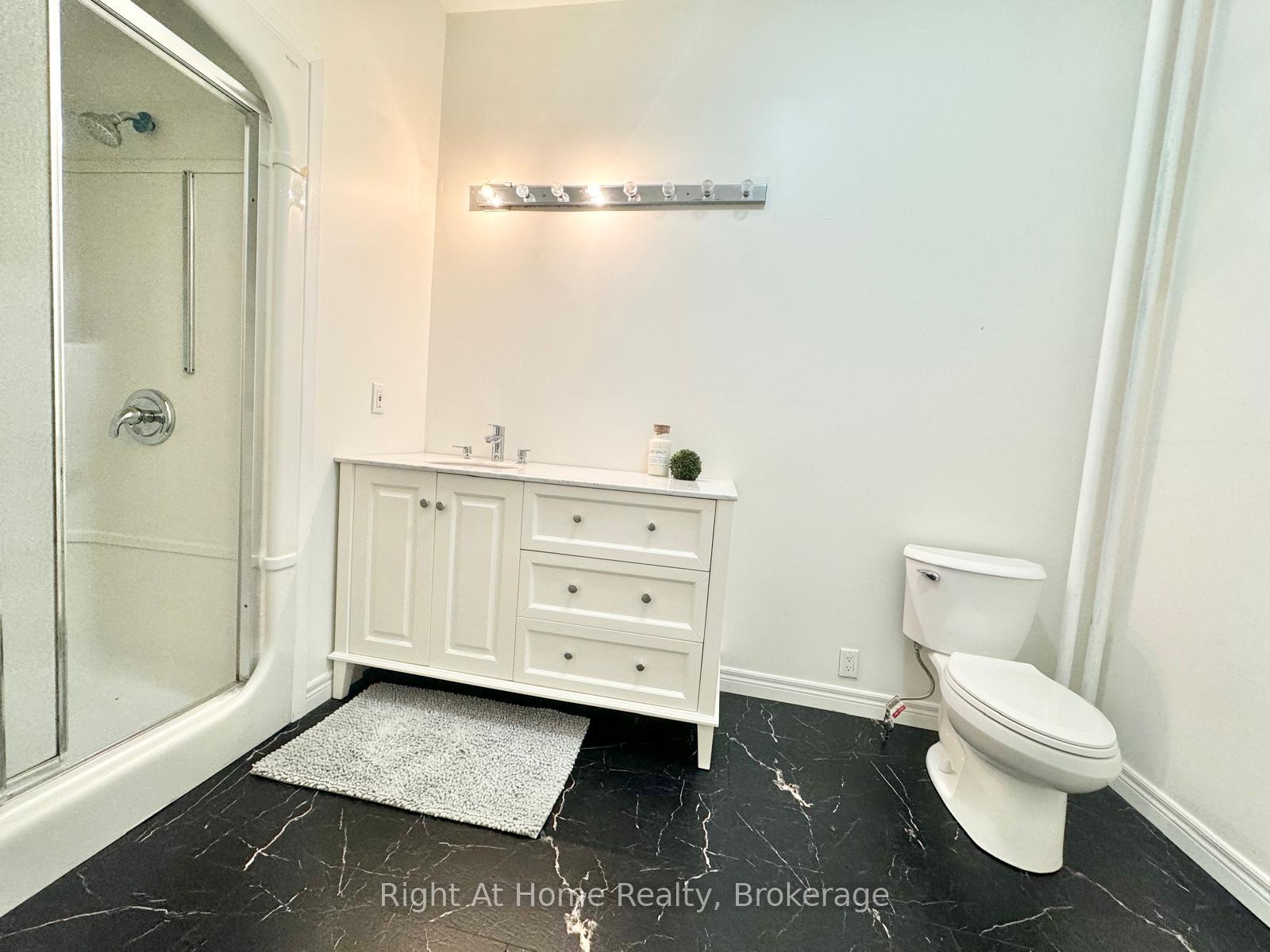 Photo 6 of 216 Hatt Drive, Hamilton, Dundas — HOMEH