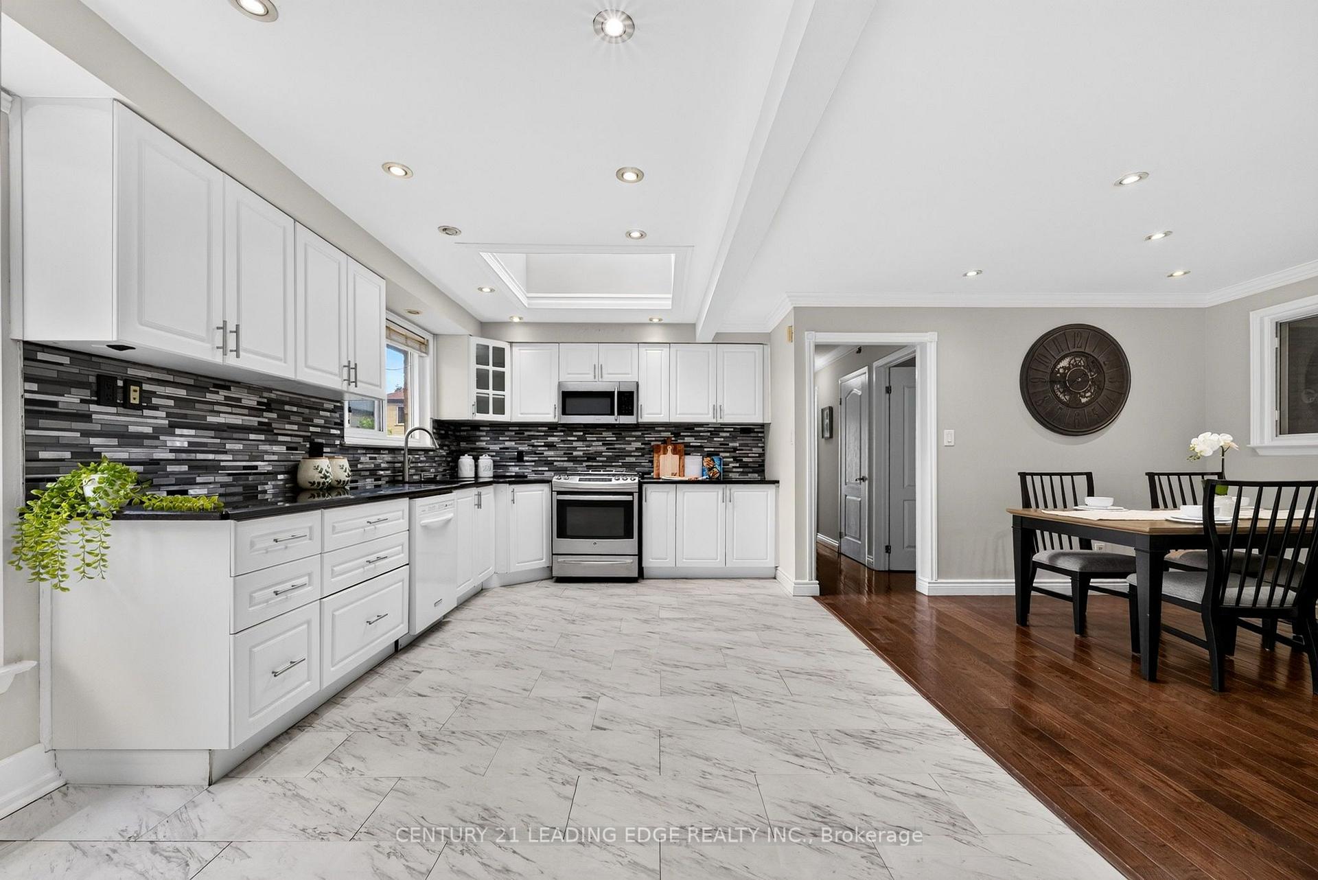 Photo 6 of 4012 Ellesmere Road, Scarborough, Highland Creek — HOMEH