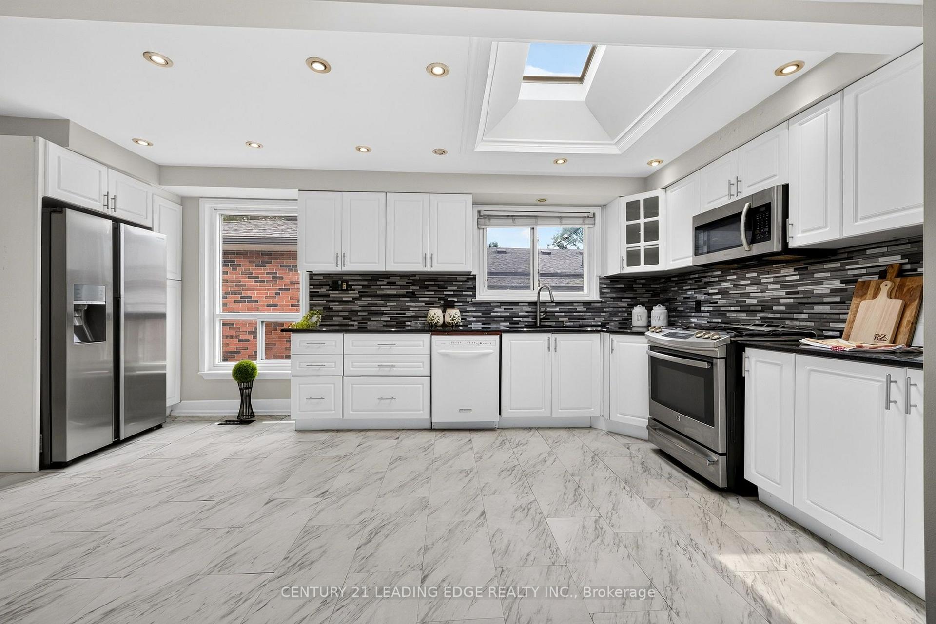 Photo 8 of 4012 Ellesmere Road, Scarborough, Highland Creek — HOMEH