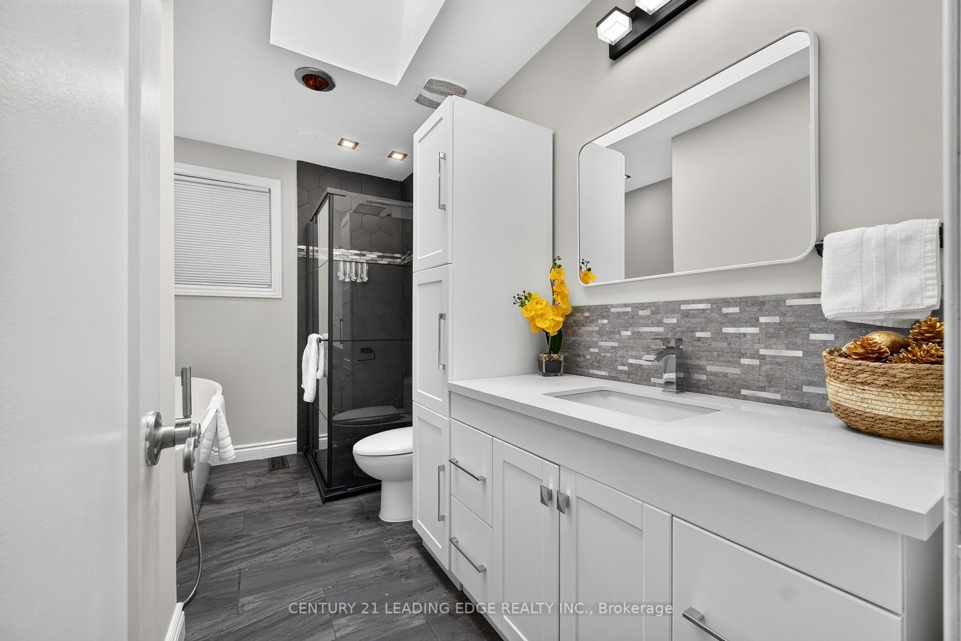 Photo 25 of 4012 Ellesmere Road, Scarborough, Highland Creek — HOMEH
