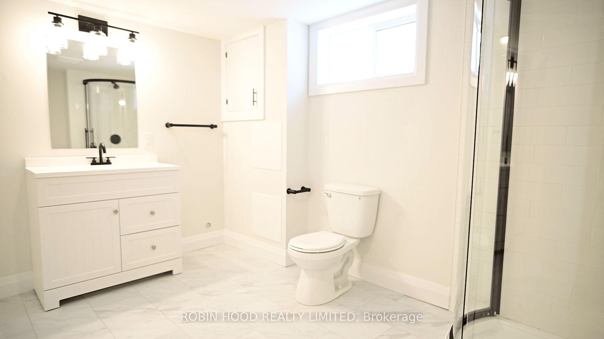 Photo 9 of Unit Unit 2, 40 Winslow Drive, Kitchener, Victoria Park — HOMEH