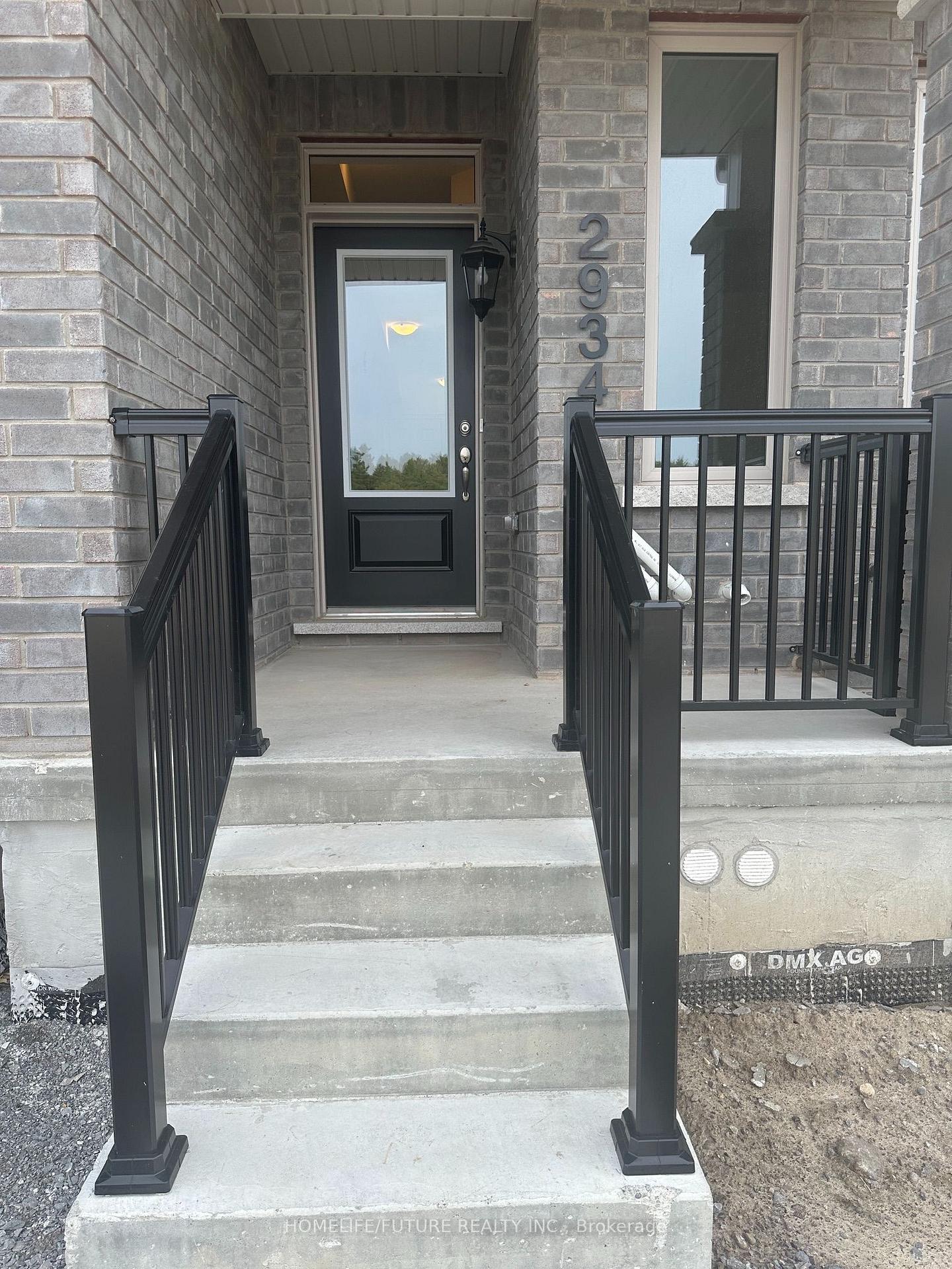 Photo 2 of 2934 Whites Road, Pickering, Rural Pickering — HOMEH