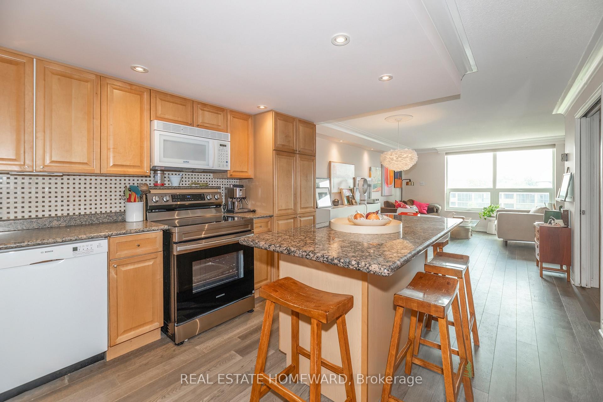 Photo 3 of Unit 615, 77 Maitland Place, Toronto, Cabbagetown-South St. James Town — HOMEH