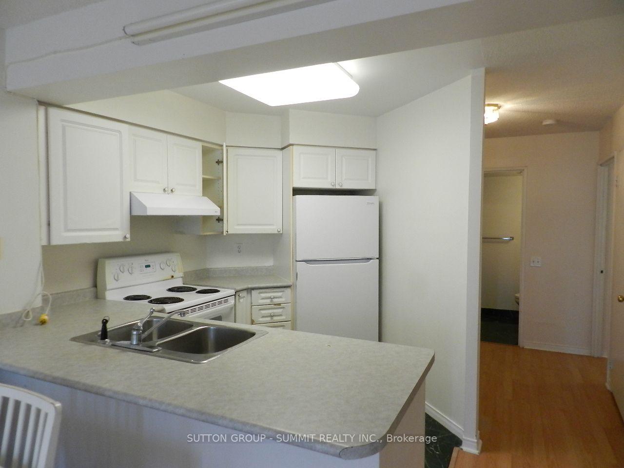 Front of Unit 1905, 750 Bay Street