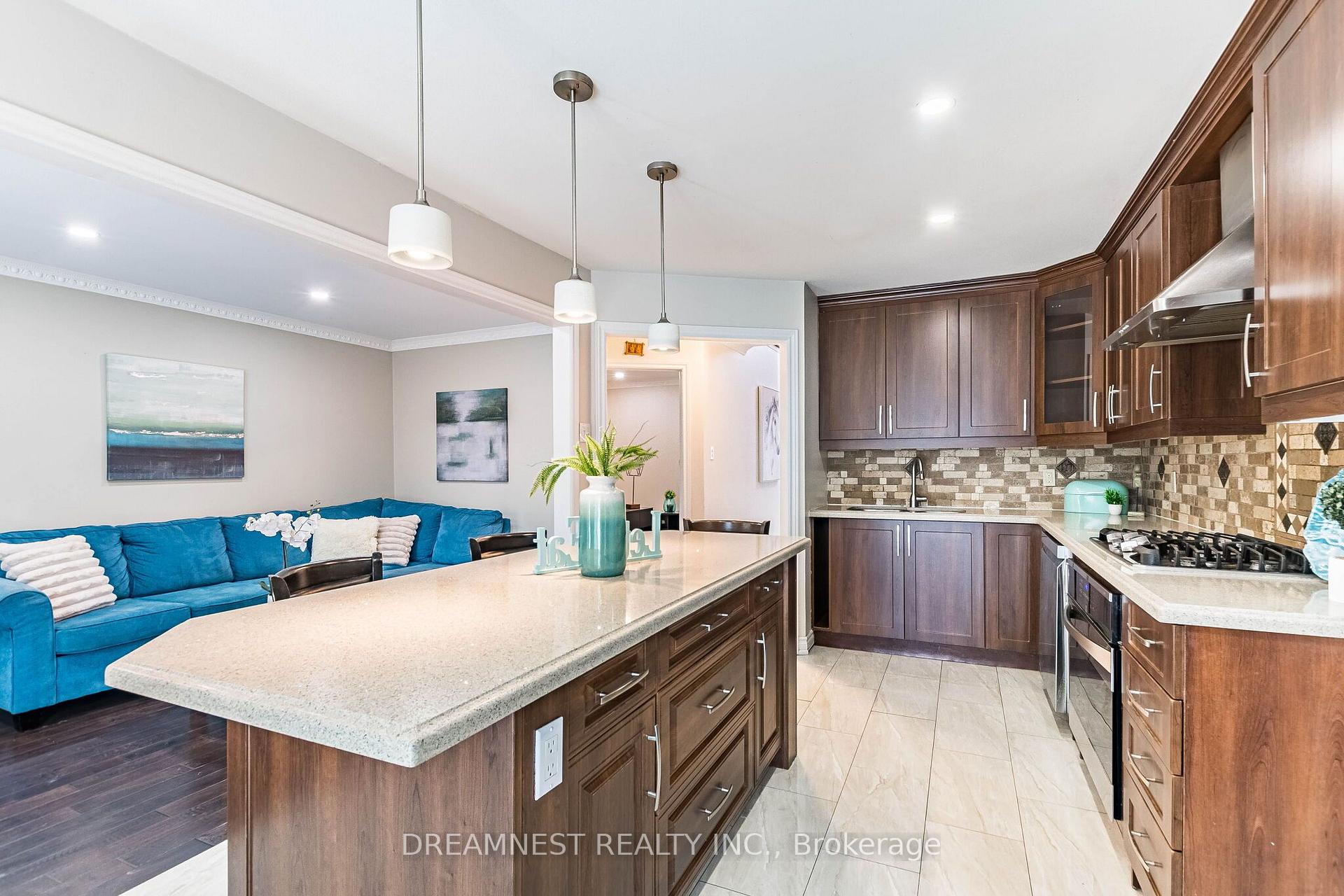 Photo 13 of 5959 Ladyburn Crescent, Mississauga, East Credit — HOMEH