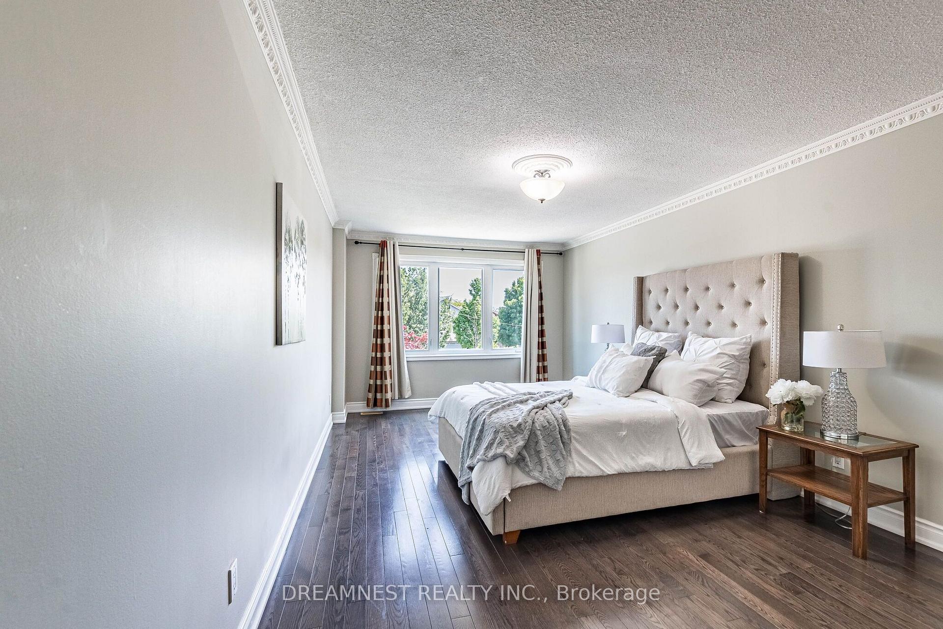 Photo 18 of 5959 Ladyburn Crescent, Mississauga, East Credit — HOMEH