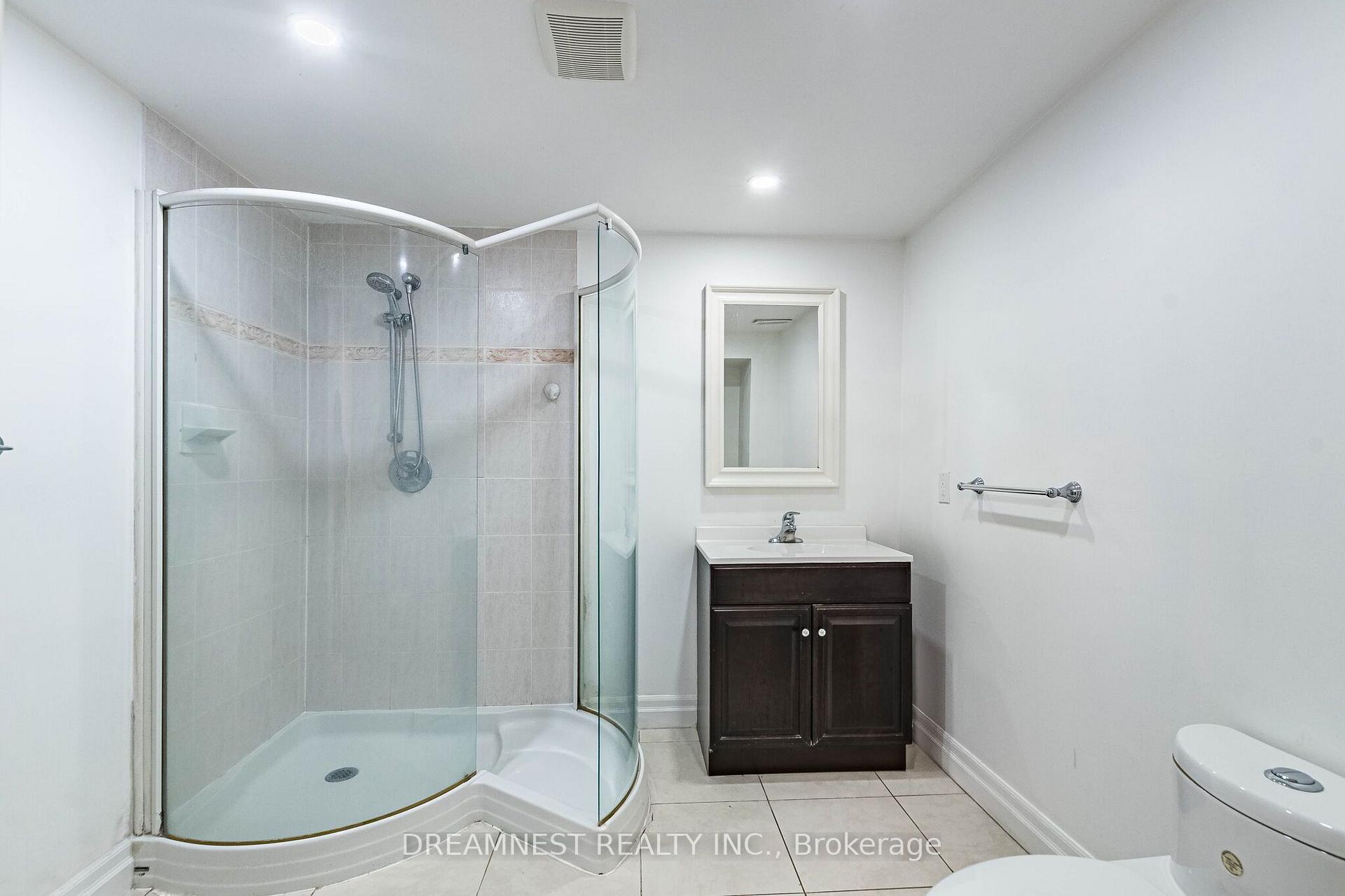 Photo 31 of 5959 Ladyburn Crescent, Mississauga, East Credit — HOMEH