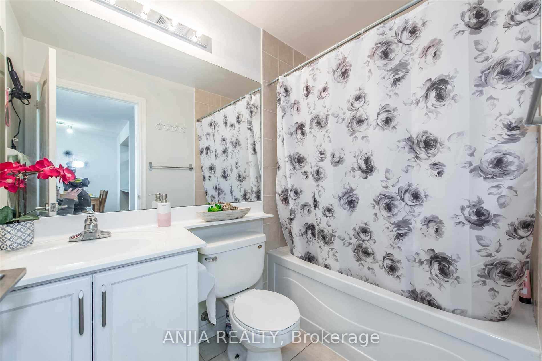 Photo 12 of Unit 1203, 70 Town Centre Court, Scarborough, Bendale — HOMEH