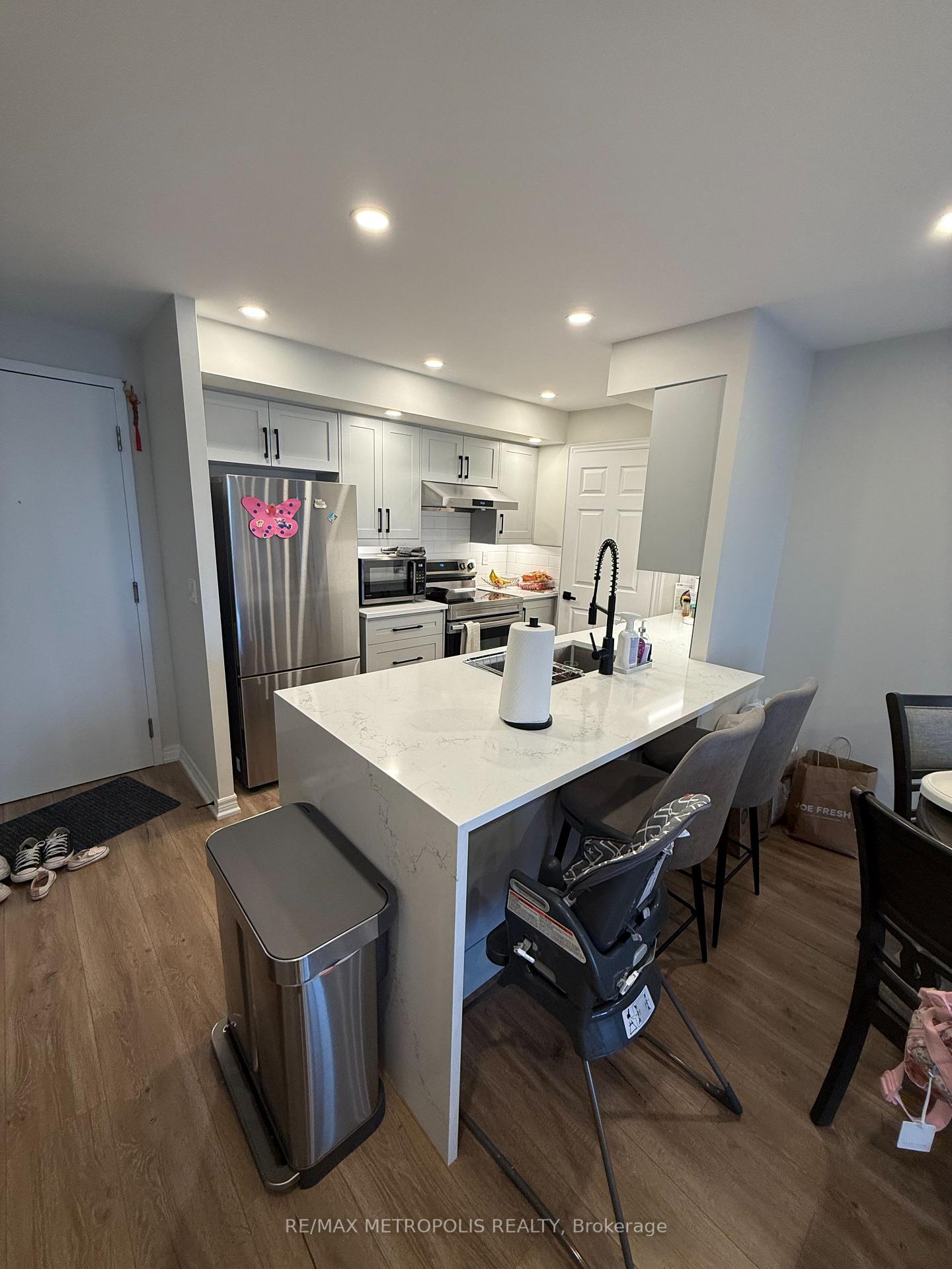 Photo 7 of Unit 1618, 33 Cox Boulevard, Markham, Unionville — HOMEH