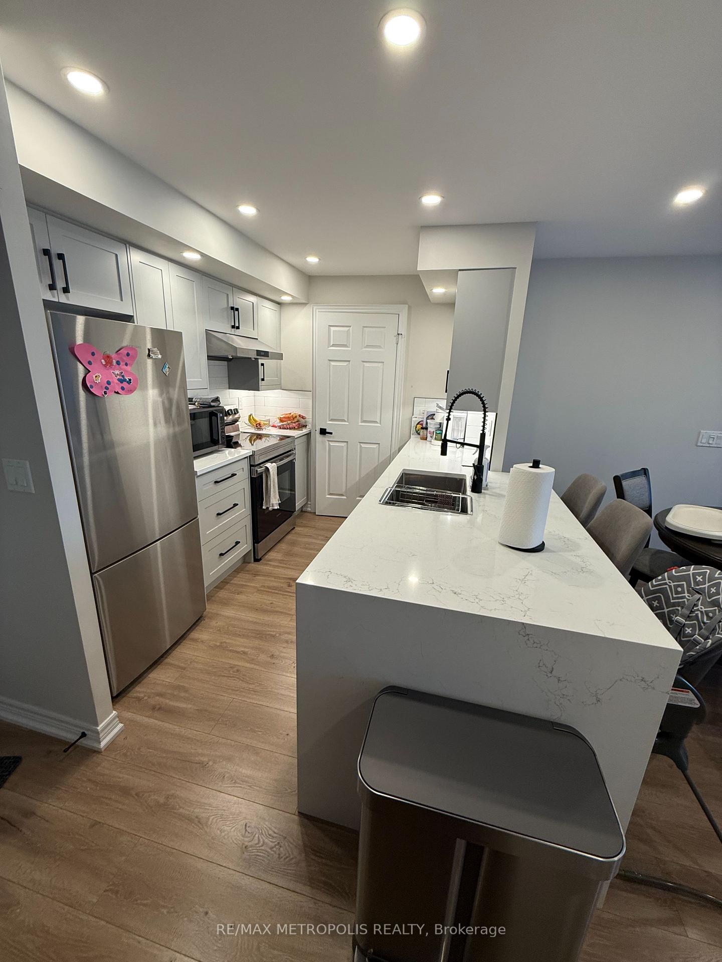 Photo 8 of Unit 1618, 33 Cox Boulevard, Markham, Unionville — HOMEH