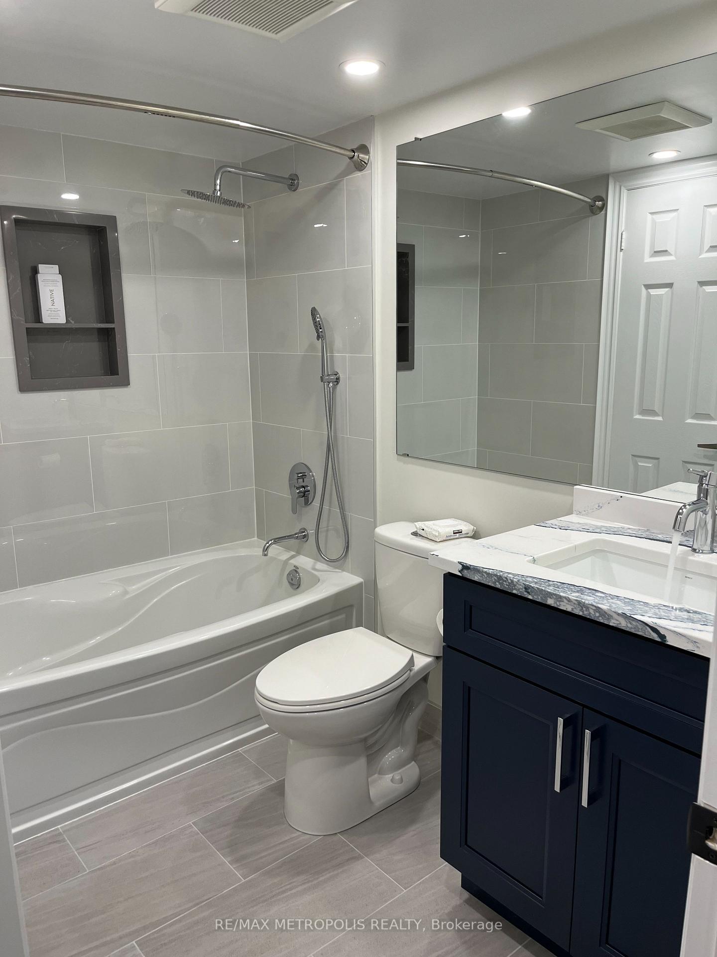 Photo 15 of Unit 1618, 33 Cox Boulevard, Markham, Unionville — HOMEH