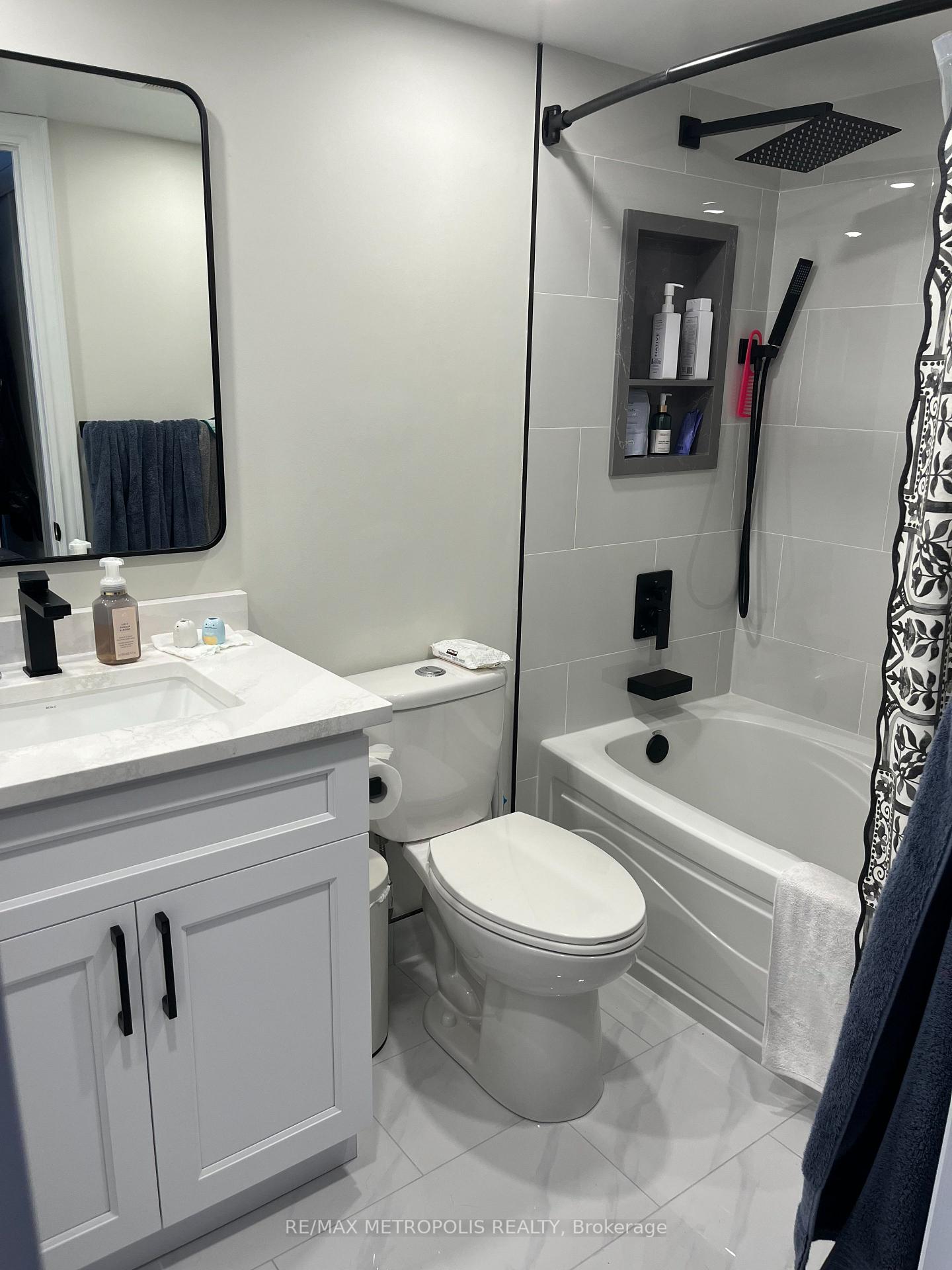 Photo 16 of Unit 1618, 33 Cox Boulevard, Markham, Unionville — HOMEH
