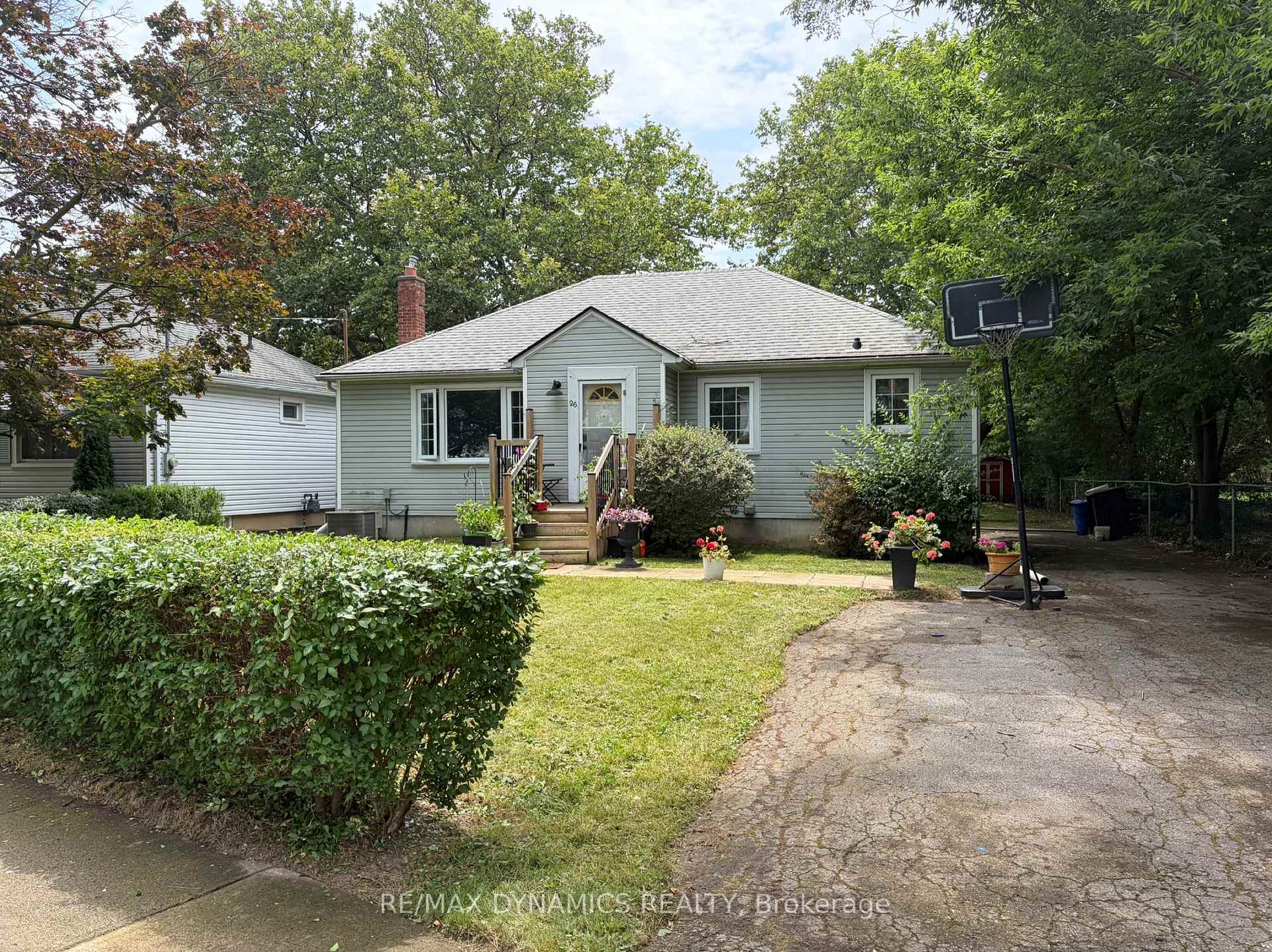 Photo 1 of 26 Beamer Avenue, St. Catharines, Bunting/Linwell — HOMEH