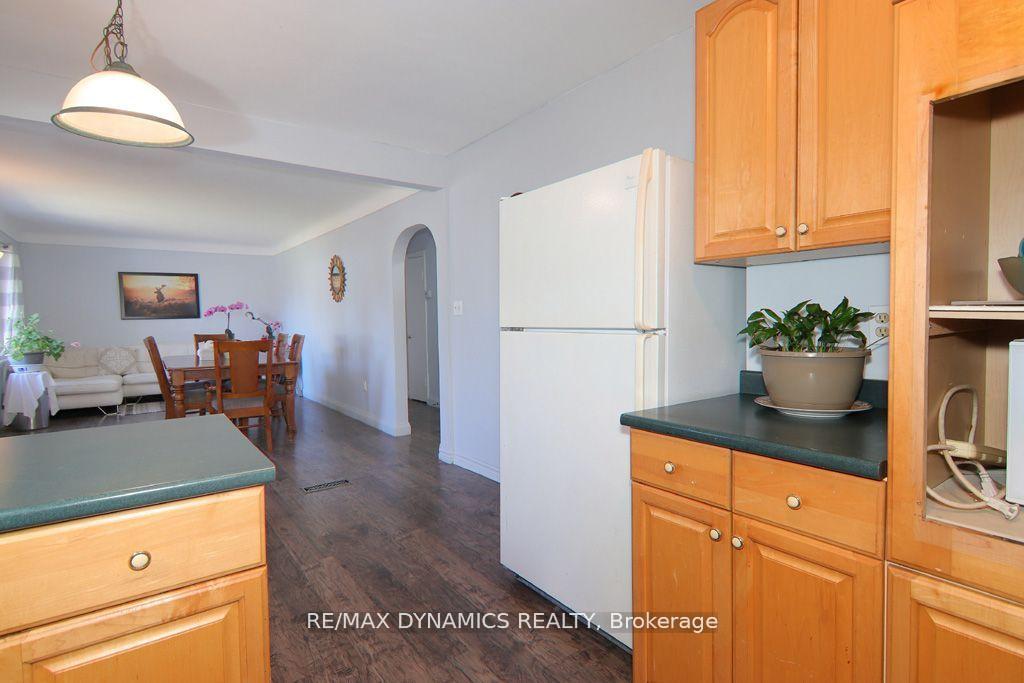 Photo 6 of 26 Beamer Avenue, St. Catharines, Bunting/Linwell — HOMEH
