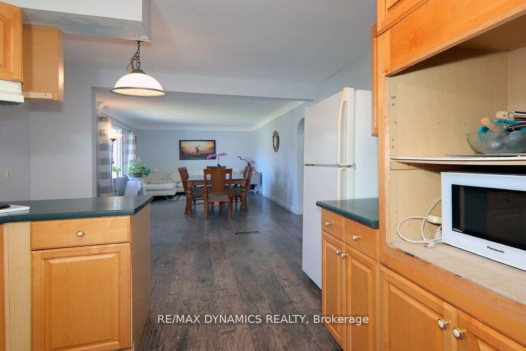 Photo 7 of 26 Beamer Avenue, St. Catharines, Bunting/Linwell — HOMEH