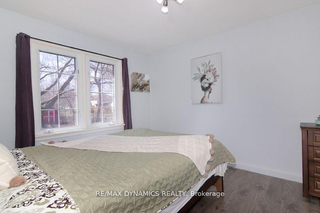 Photo 8 of 26 Beamer Avenue, St. Catharines, Bunting/Linwell — HOMEH