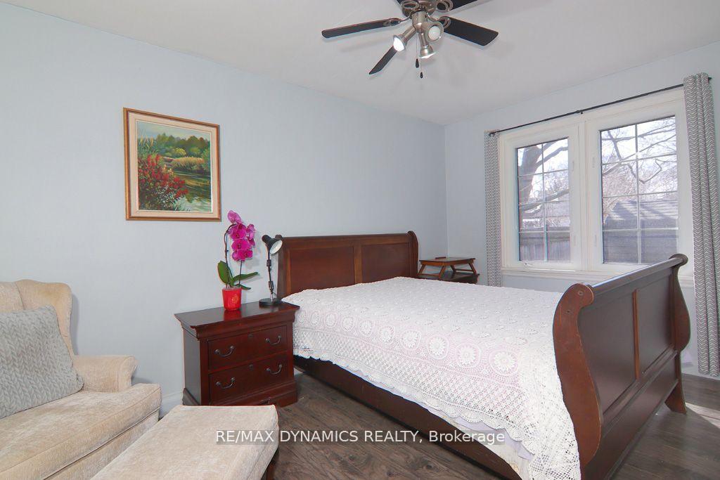 Photo 9 of 26 Beamer Avenue, St. Catharines, Bunting/Linwell — HOMEH