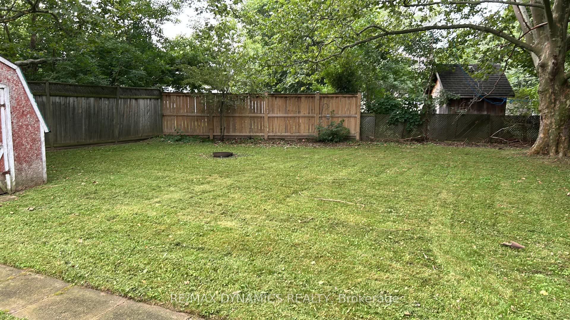Photo 16 of 26 Beamer Avenue, St. Catharines, Bunting/Linwell — HOMEH