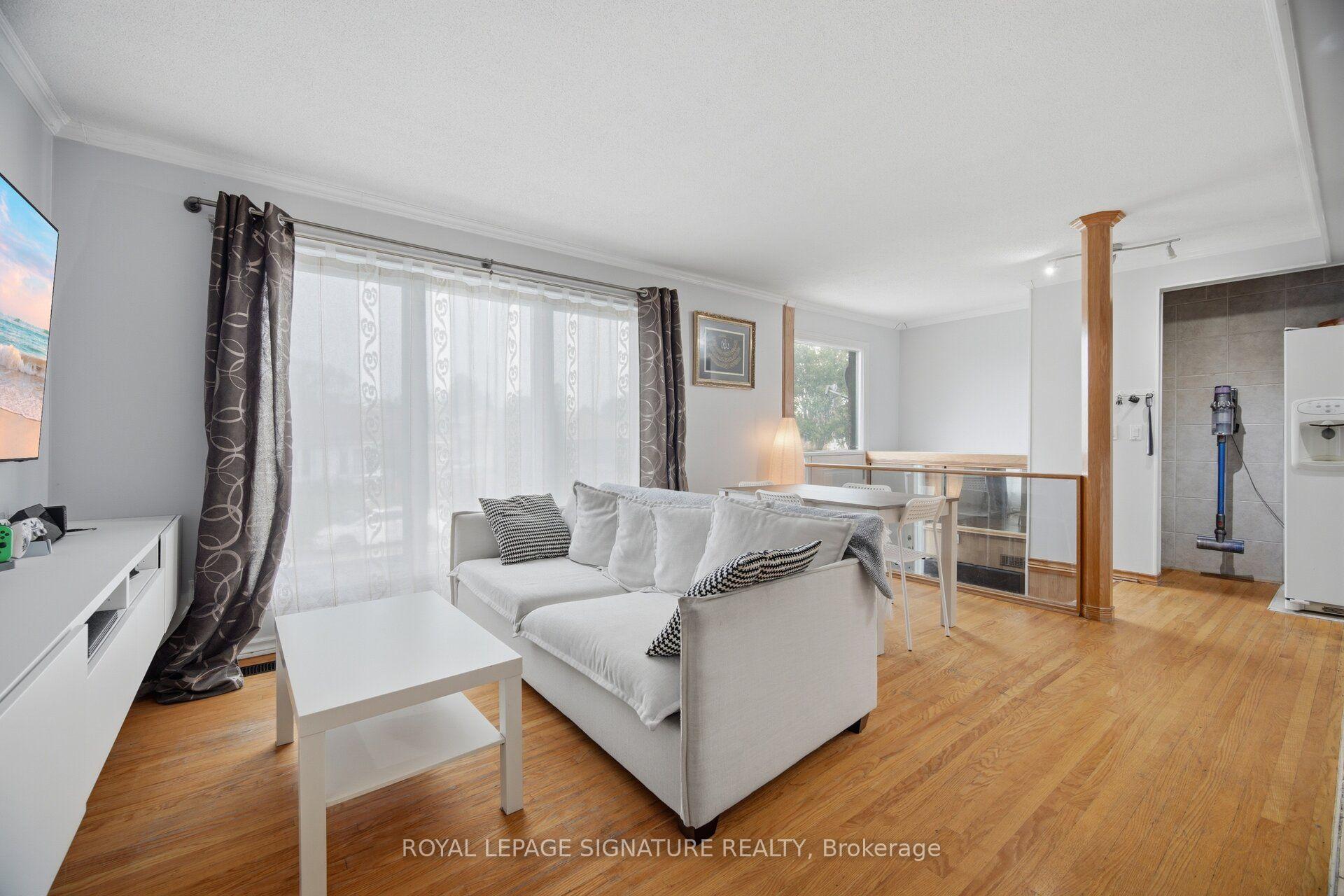 Photo 10 of 51 Wilton Drive, Brampton, Brampton East — HOMEH