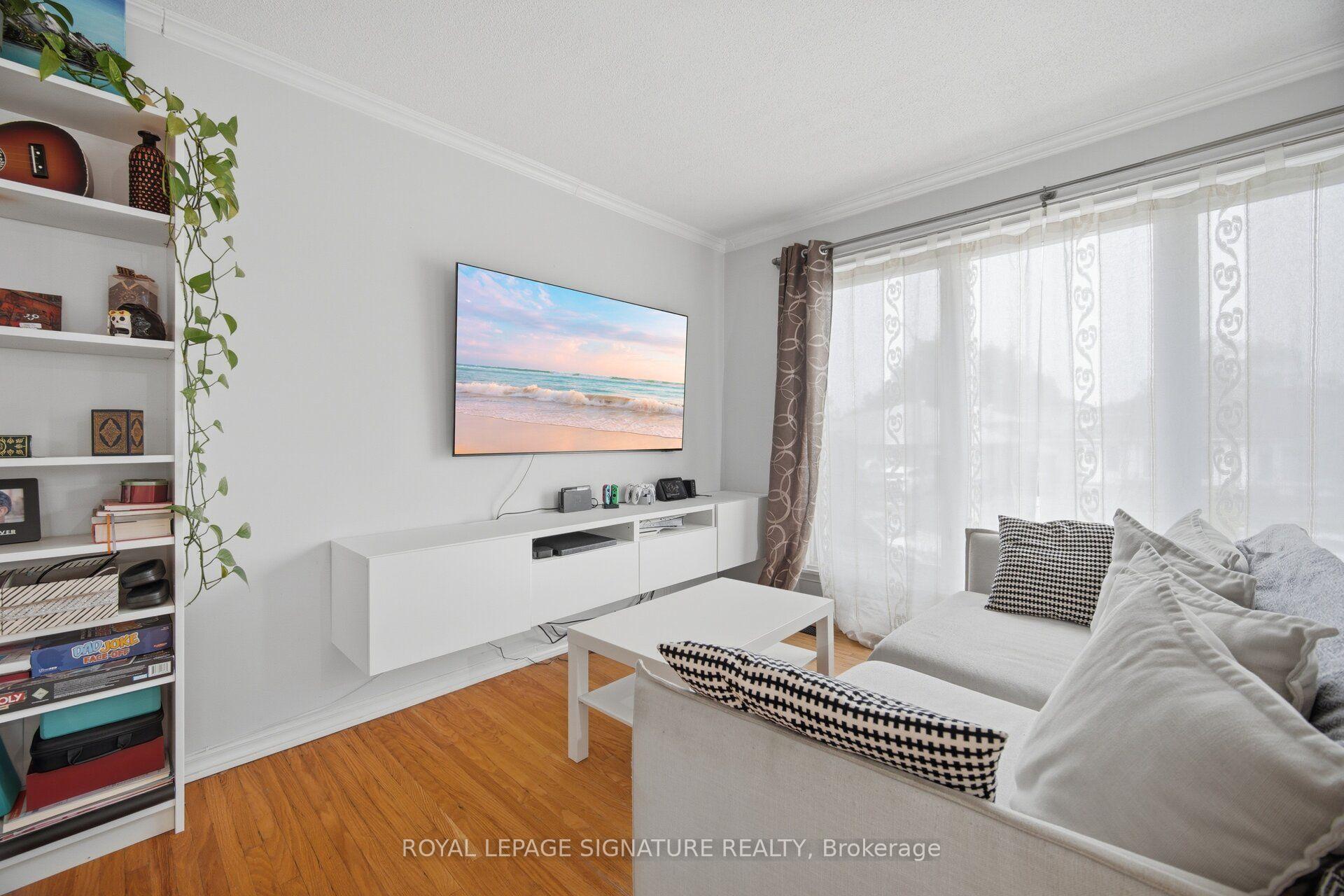 Photo 49 of 51 Wilton Drive, Brampton, Brampton East — HOMEH