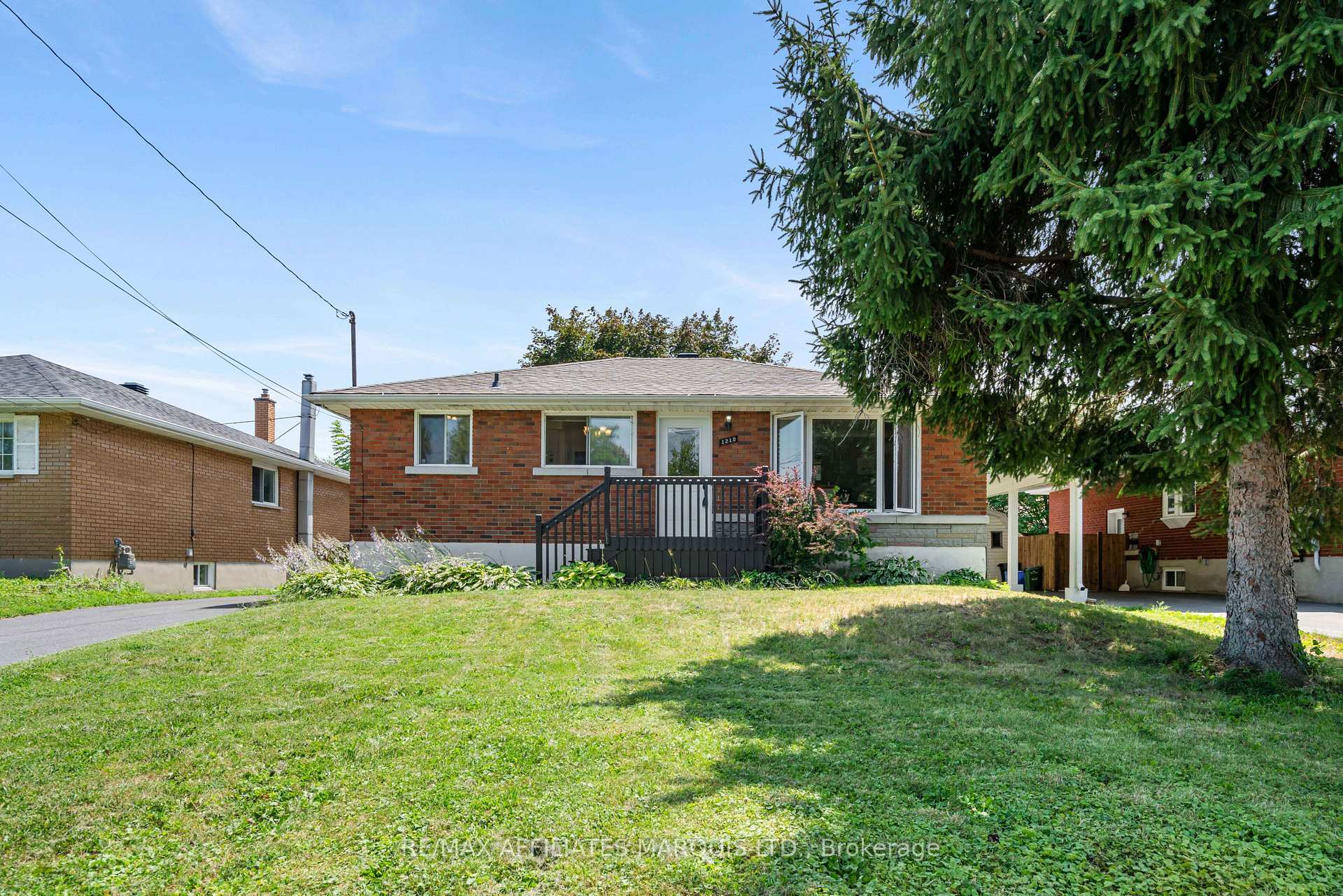 Photo 1 of 1210 Osborne Avenue, Cornwall, Cornwall — HOMEH