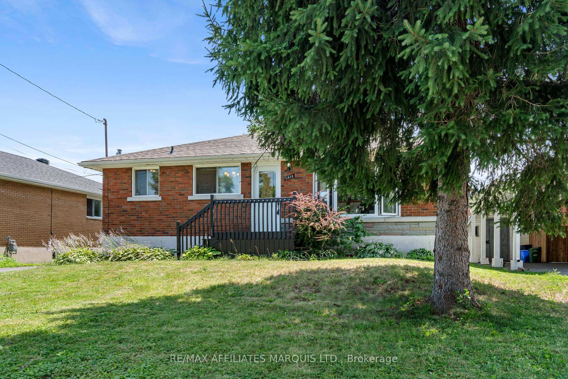 Photo 4 of 1210 Osborne Avenue, Cornwall, Cornwall — HOMEH