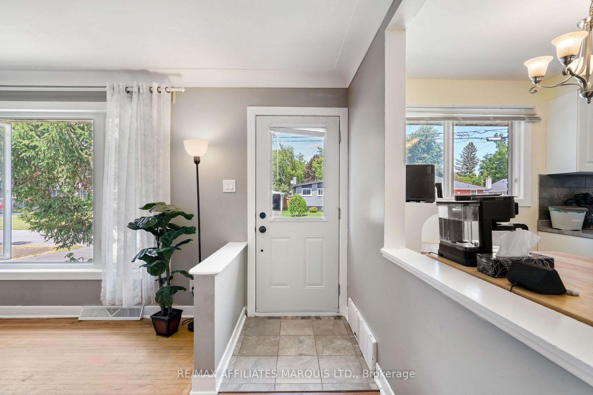 Photo 6 of 1210 Osborne Avenue, Cornwall, Cornwall — HOMEH