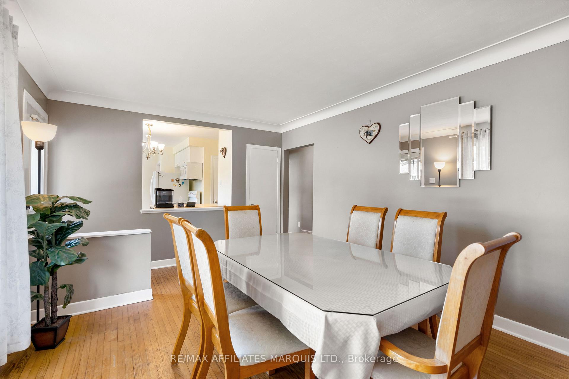Photo 9 of 1210 Osborne Avenue, Cornwall, Cornwall — HOMEH