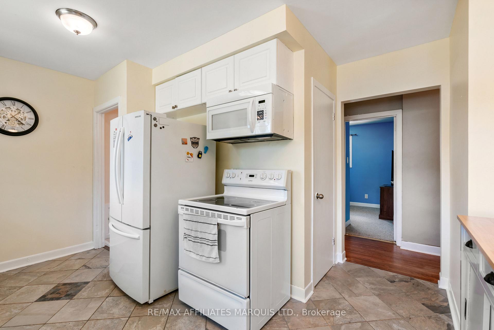 Photo 12 of 1210 Osborne Avenue, Cornwall, Cornwall — HOMEH