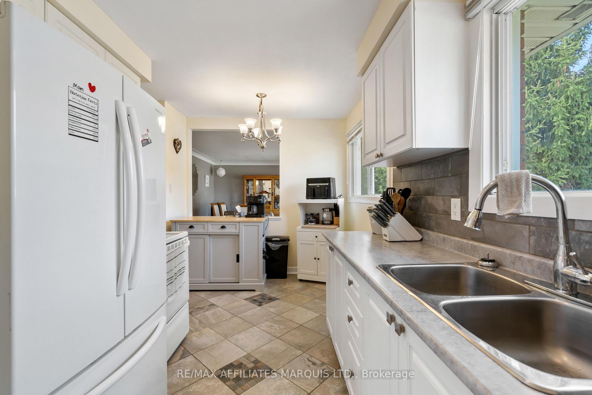 Photo 14 of 1210 Osborne Avenue, Cornwall, Cornwall — HOMEH