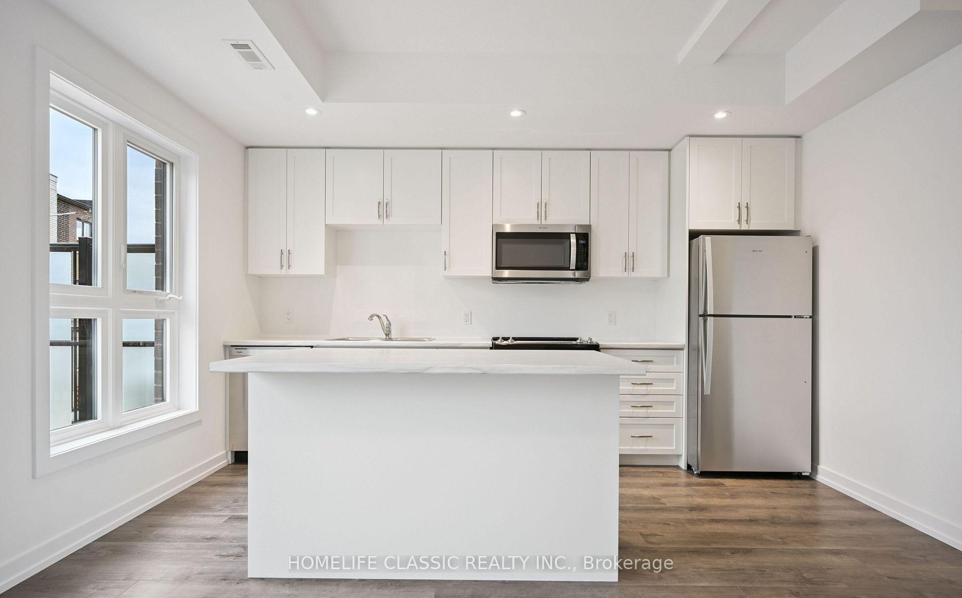 Photo 5 of 57 Great Falls Boulevard, Hamilton, Waterdown — HOMEH