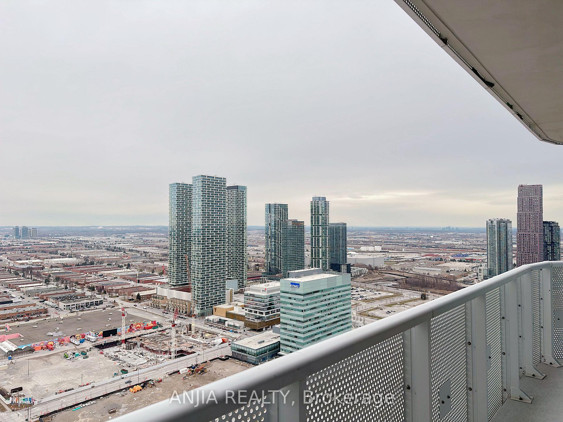 Photo 14 of Unit 4205, 8 Interchange Way, Vaughan, Vaughan Corporate Centre — HOMEH