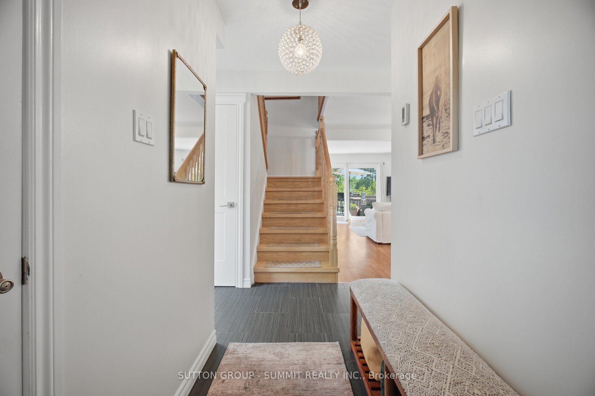 Photo 9 of 1845 Hyde Mill Crescent, Mississauga, Streetsville — HOMEH