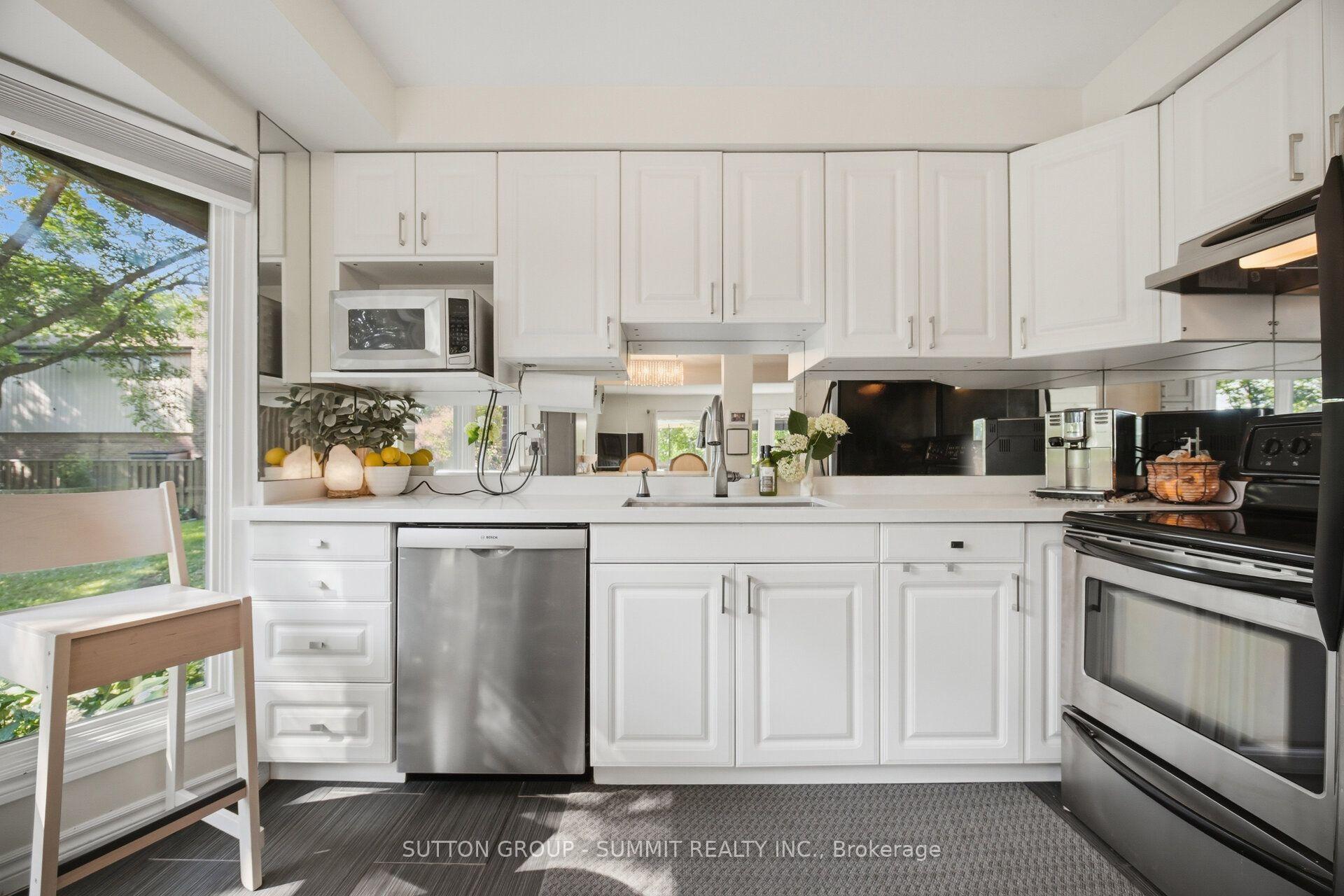 Photo 12 of 1845 Hyde Mill Crescent, Mississauga, Streetsville — HOMEH