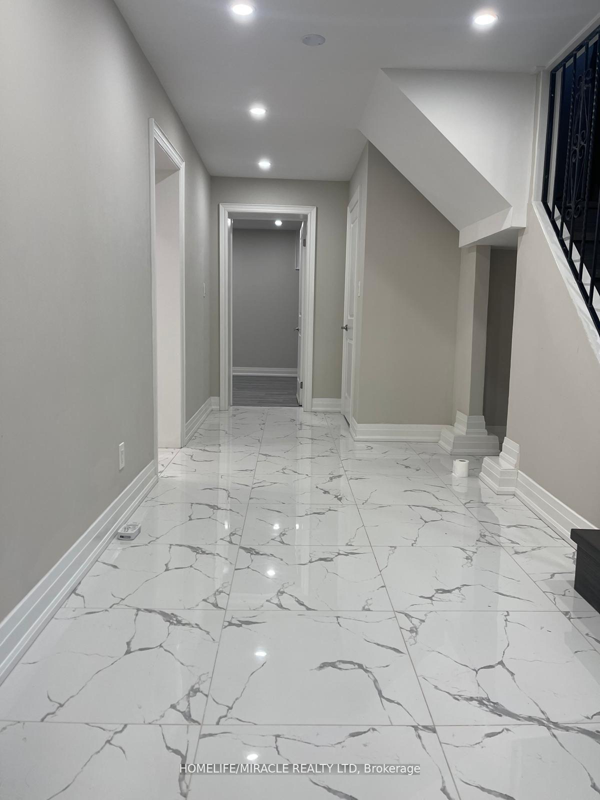 Photo 10 of Unit Basement, 45 Malamute Crescent, Scarborough, Tam O'Shanter-Sullivan — HOMEH